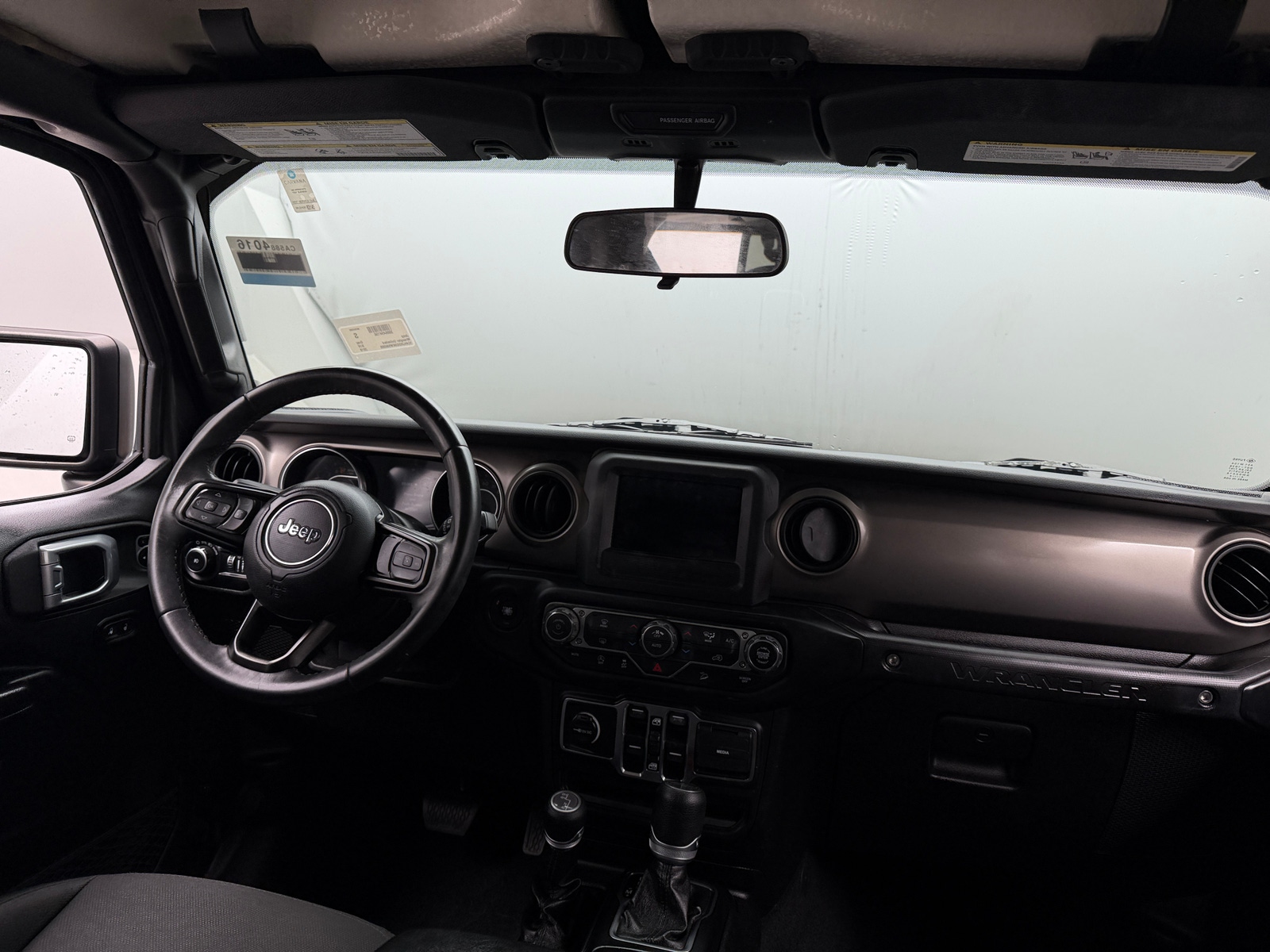 Thumbnail: 2019 Jeep Wrangler - 3