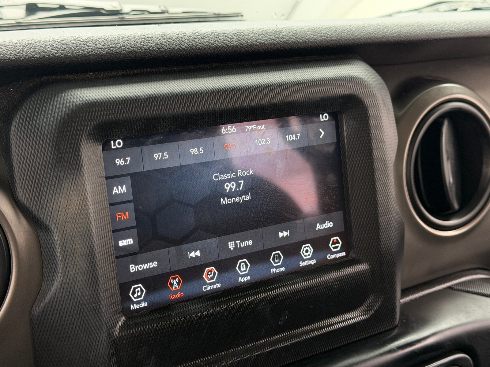 Thumbnail: 2019 Jeep Wrangler - 4