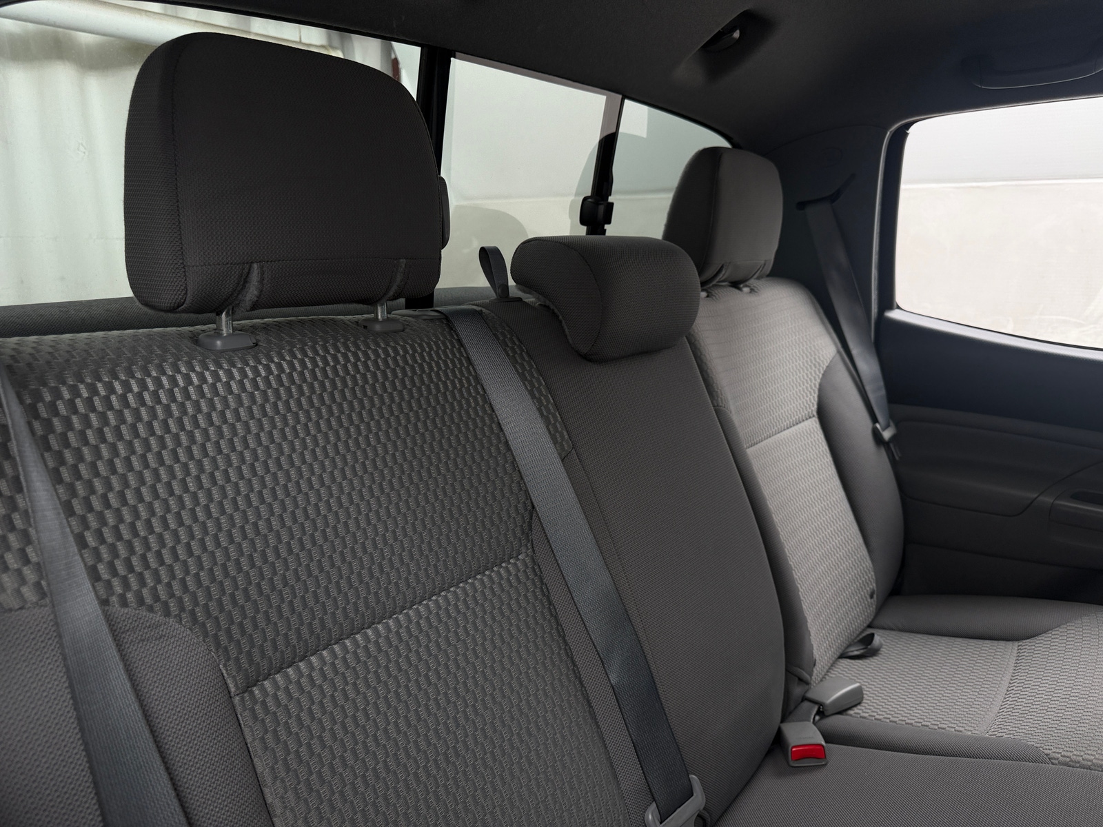 Thumbnail: 2015 Toyota Tacoma - 6