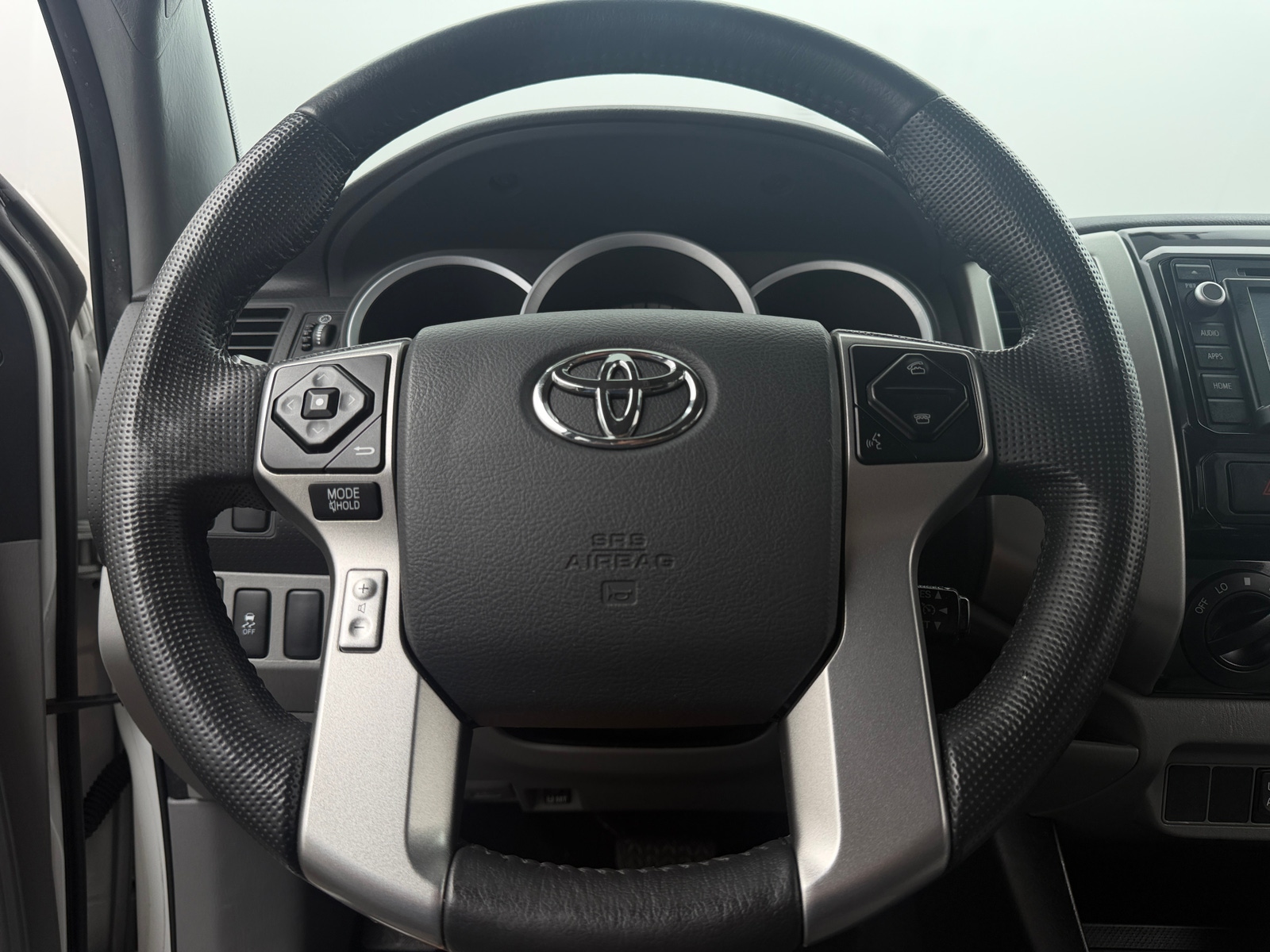 Thumbnail: 2015 Toyota Tacoma - 5