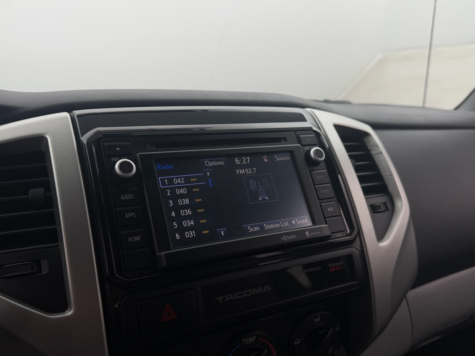 Thumbnail: 2015 Toyota Tacoma - 4