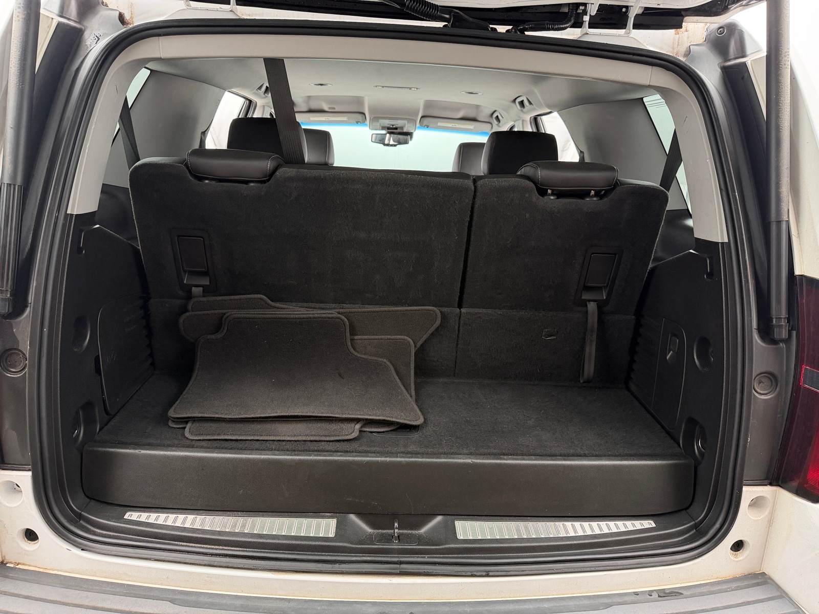 Thumbnail: 2019 Chevrolet Tahoe - 6