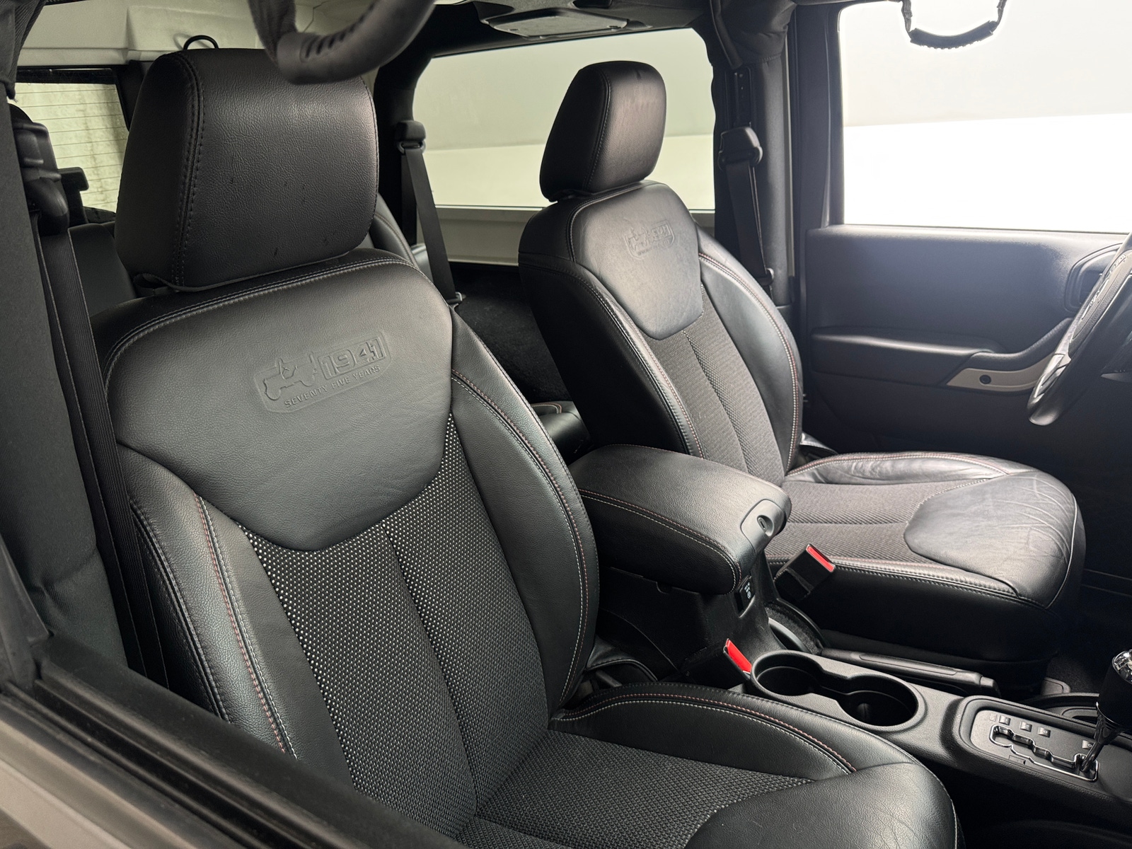 Thumbnail: 2017 Jeep Wrangler - 2
