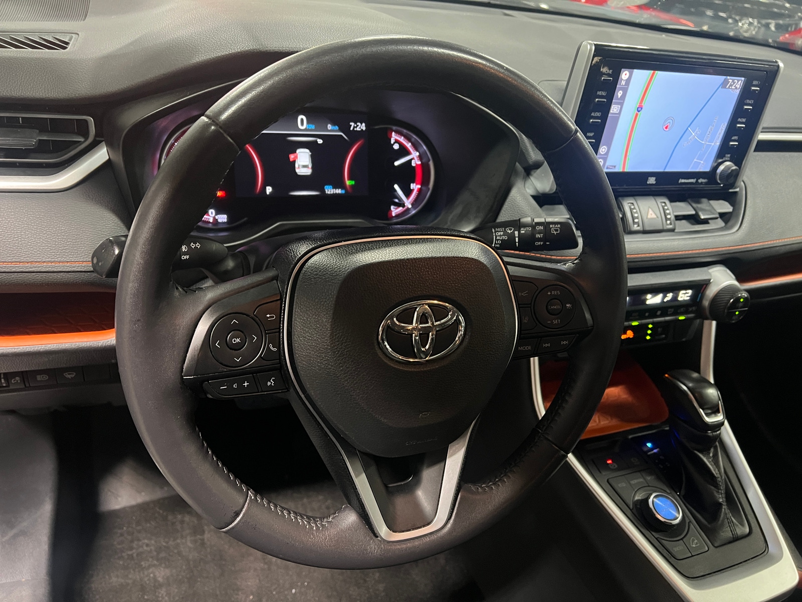 Thumbnail: 2019 Toyota RAV4 - 4