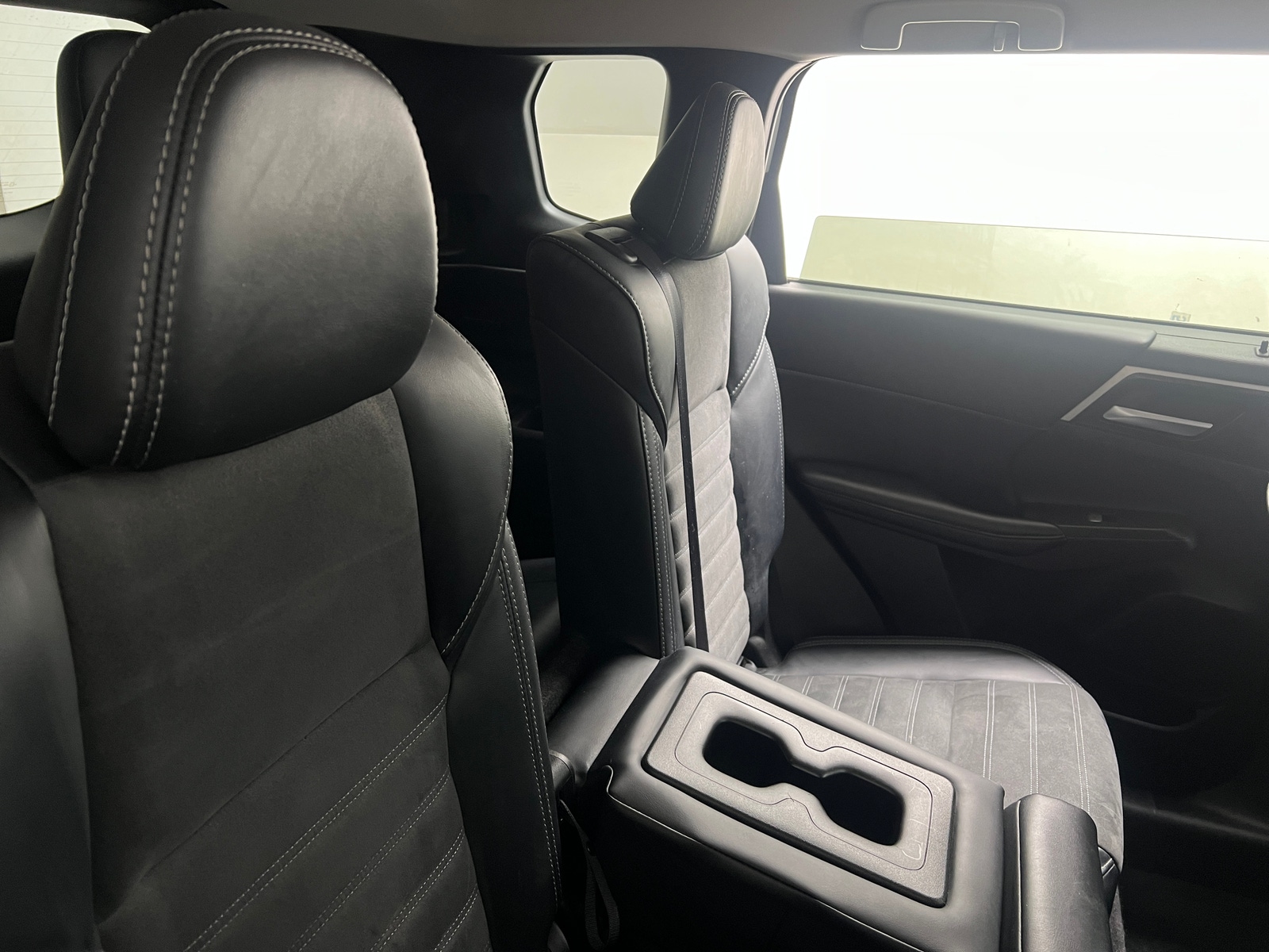 Thumbnail: 2024 Mitsubishi Outlander - 5