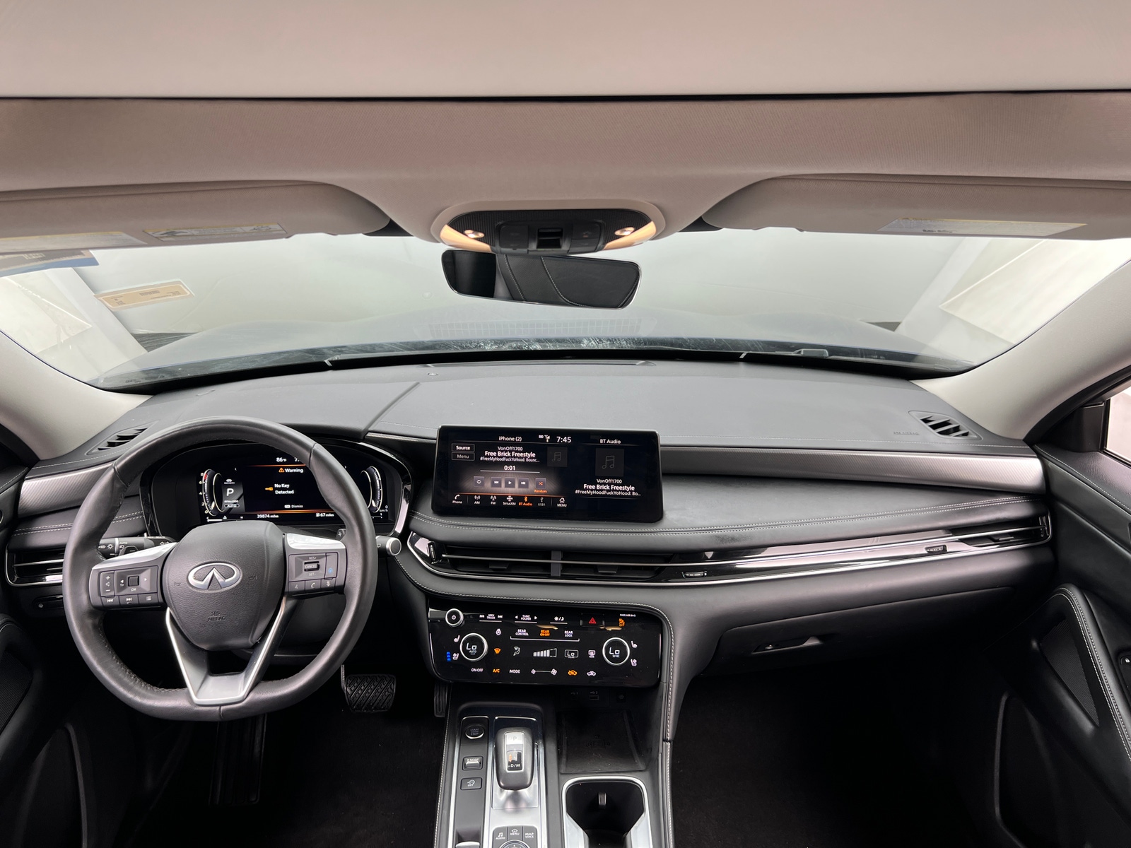 Thumbnail: 2023 INFINITI QX60 - 2
