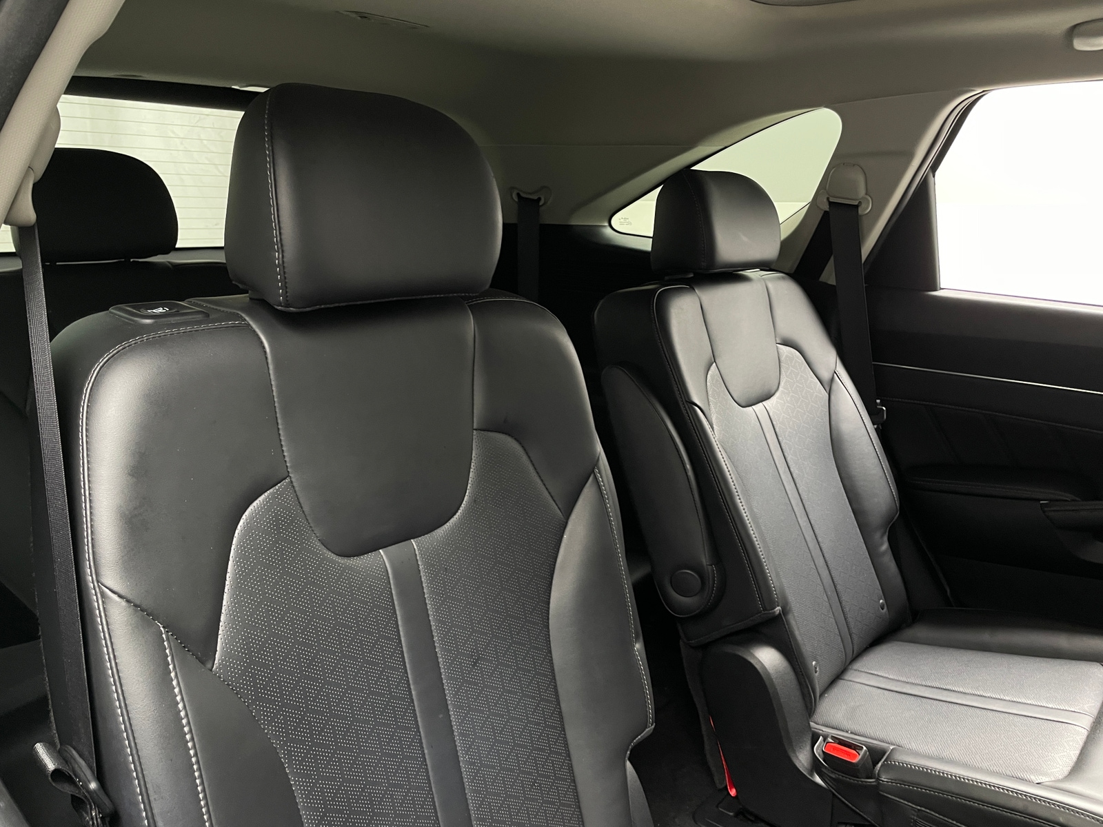 Thumbnail: 2023 Kia Sorento - 5