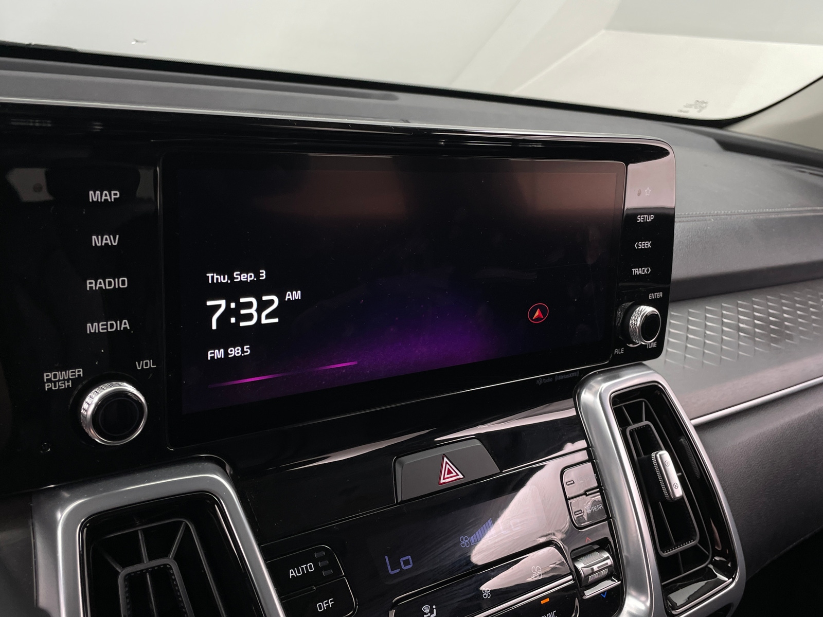 Thumbnail: 2023 Kia Sorento - 3