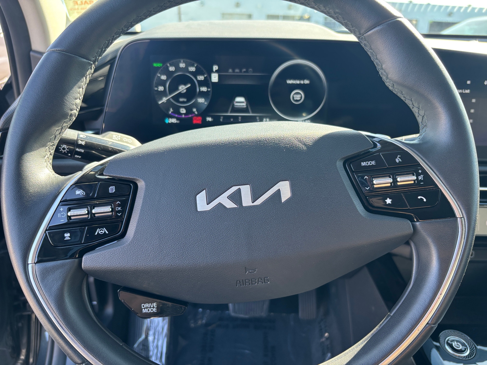 Thumbnail: 2024 Kia Niro - 5