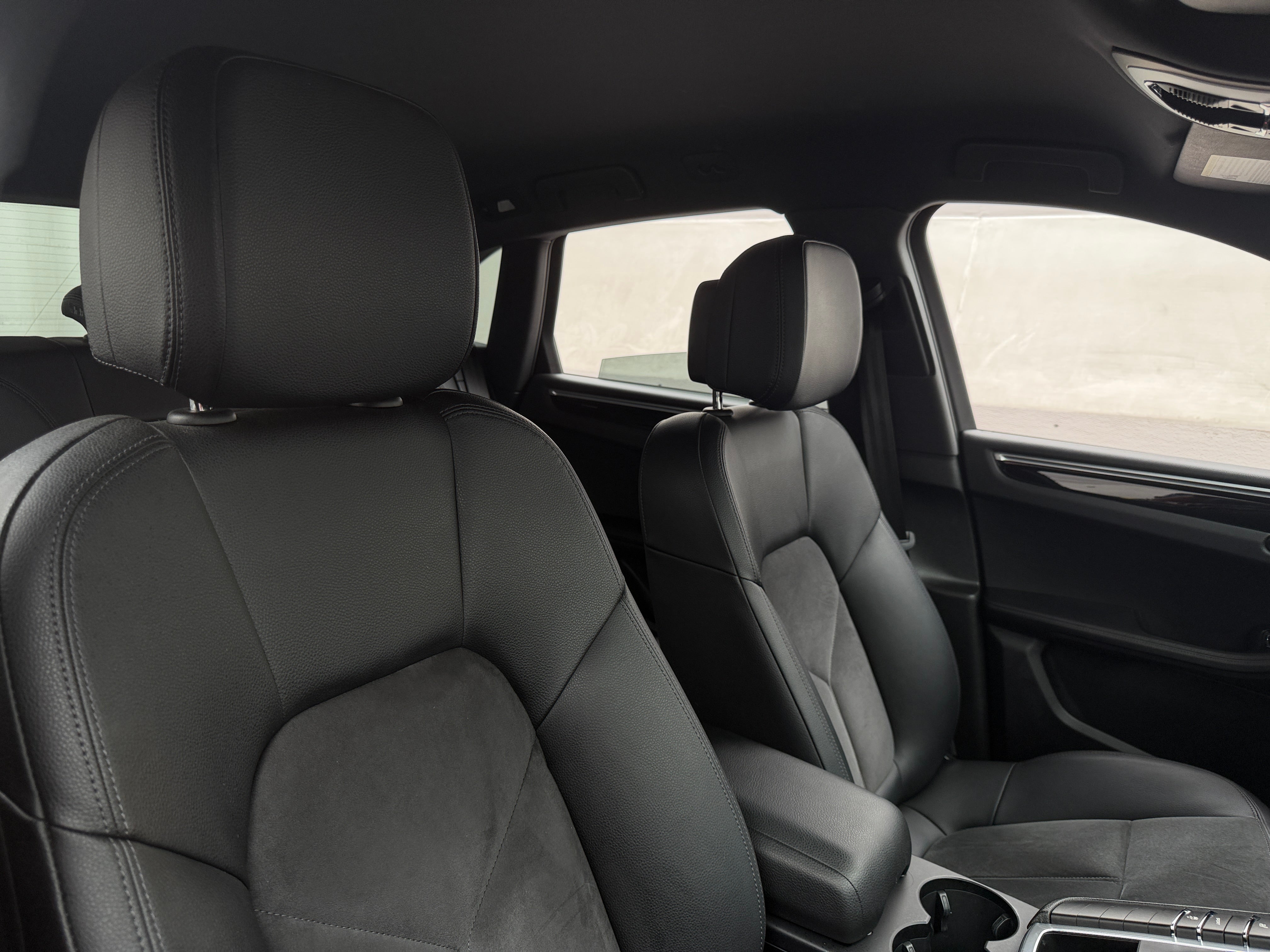 2018 Porsche Macan Base