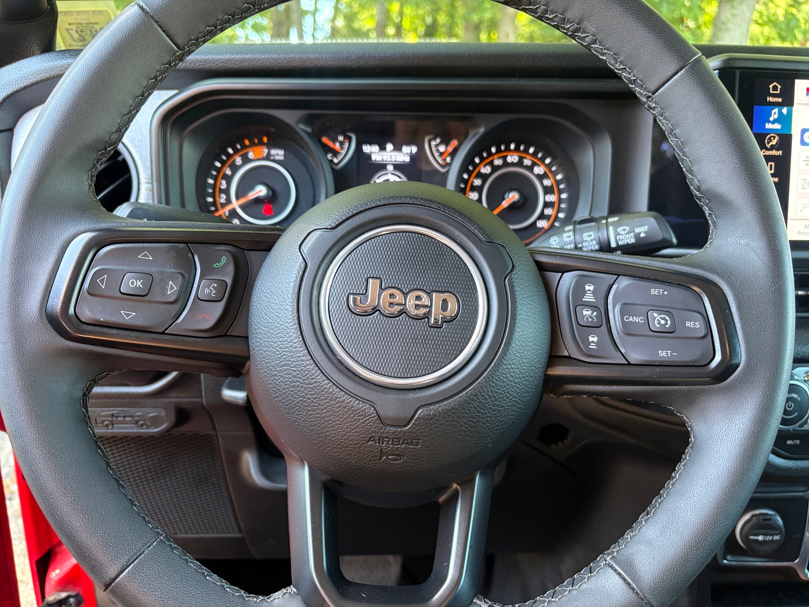 Thumbnail: 2025 Jeep Wrangler - 4