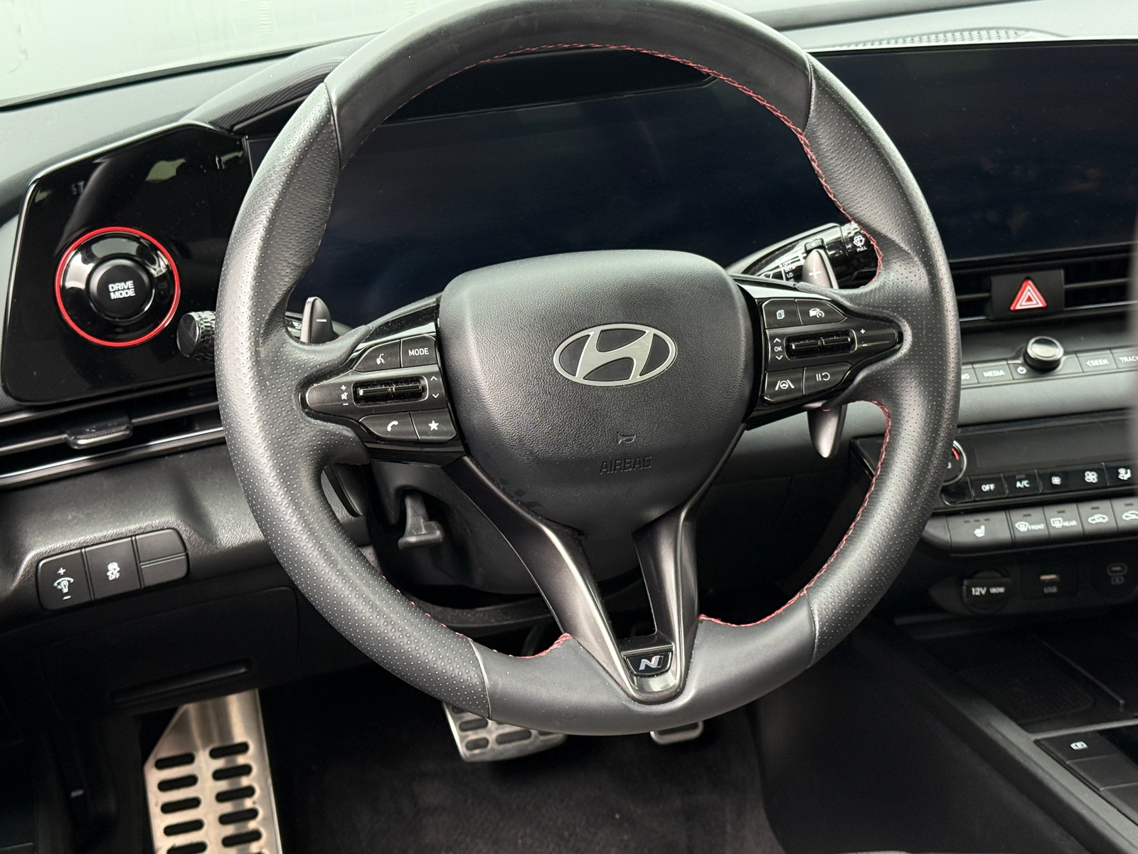 Thumbnail: 2024 Hyundai Elantra - 4