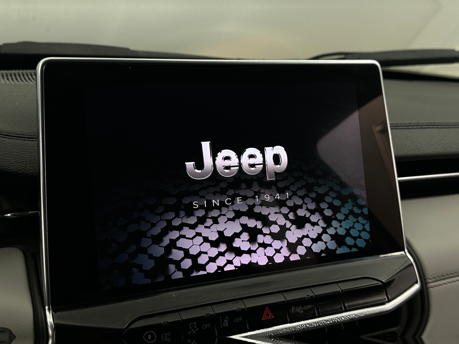 Thumbnail: 2023 Jeep Compass - 3