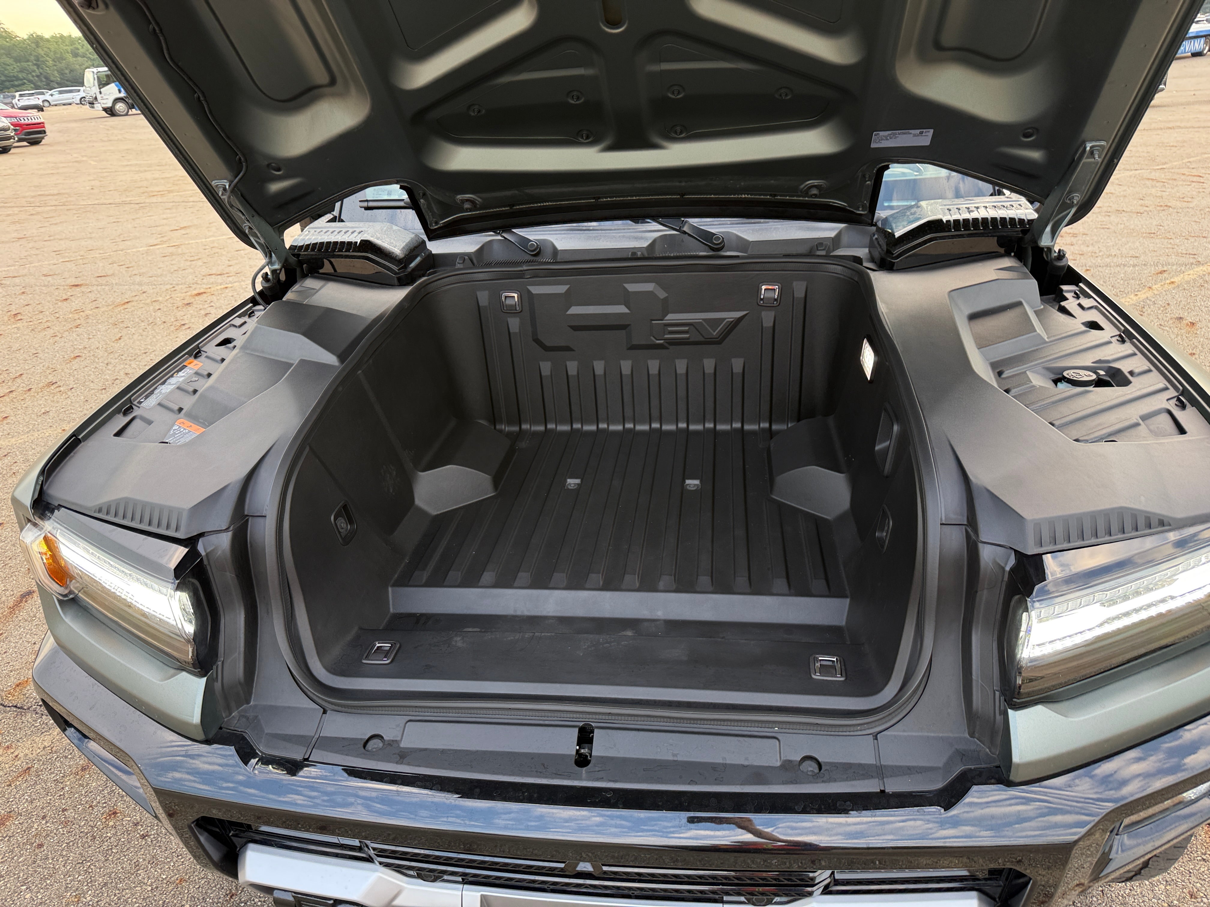 2024 GMC HUMMER EV SUV