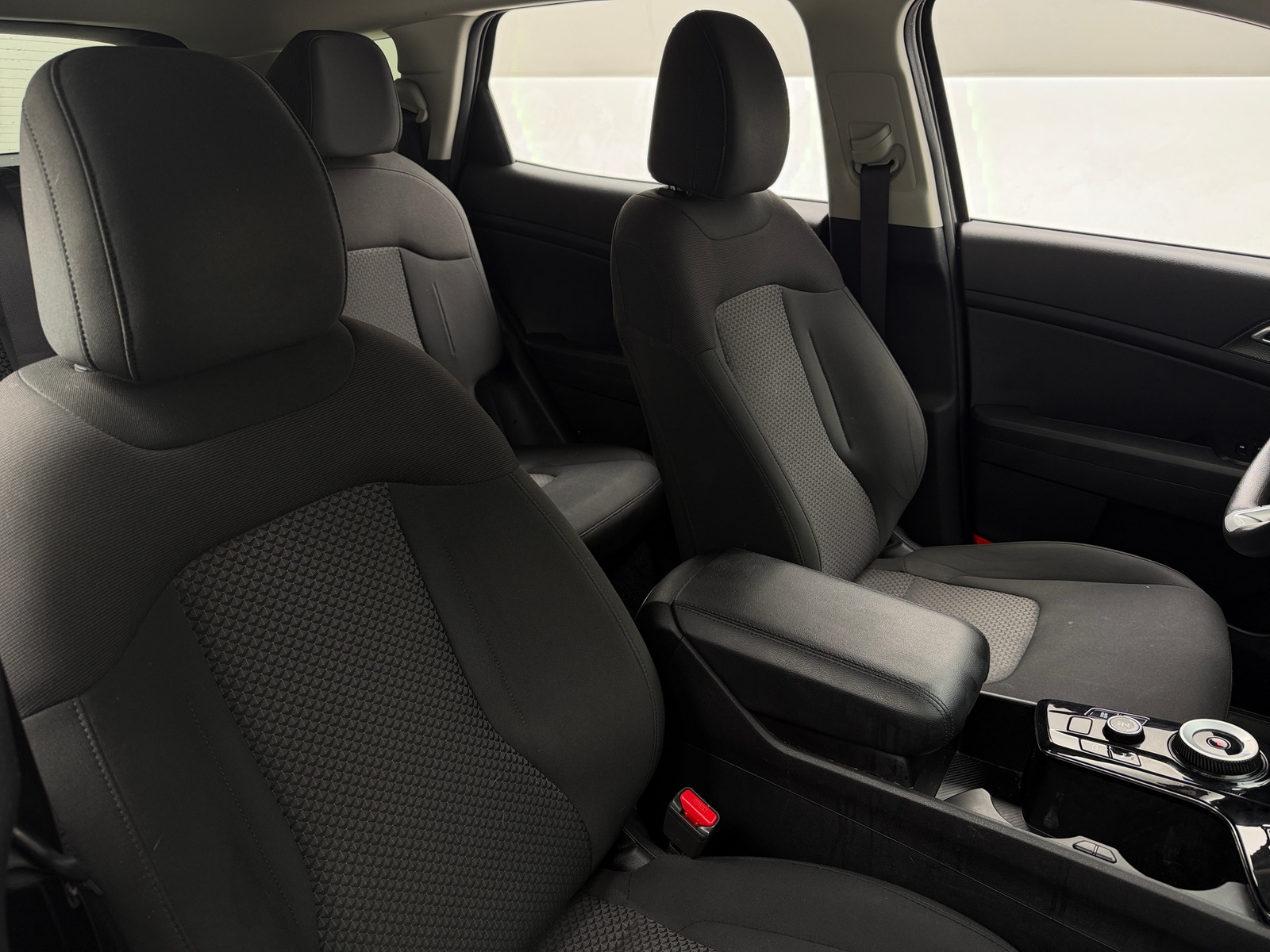 Thumbnail: 2023 Kia Sportage - 2