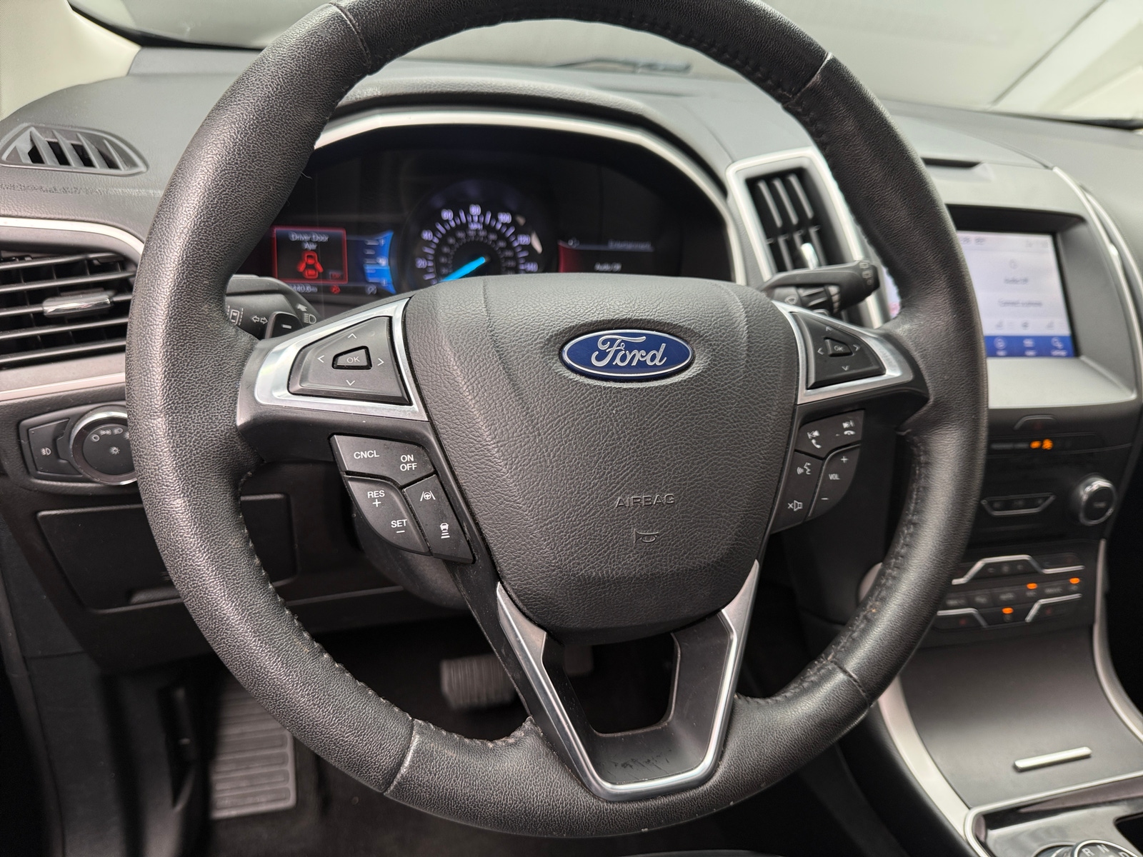 Thumbnail: 2019 Ford Edge - 4