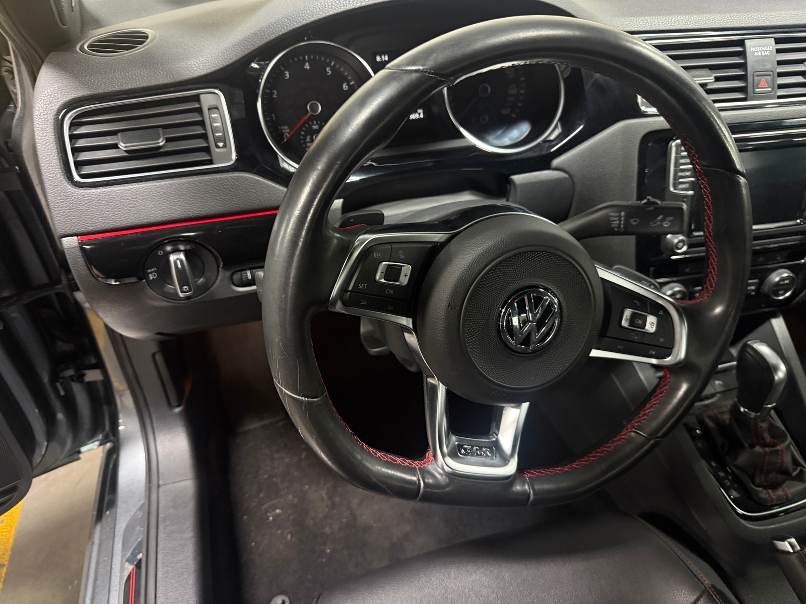 Thumbnail: 2017 Volkswagen Jetta - 5