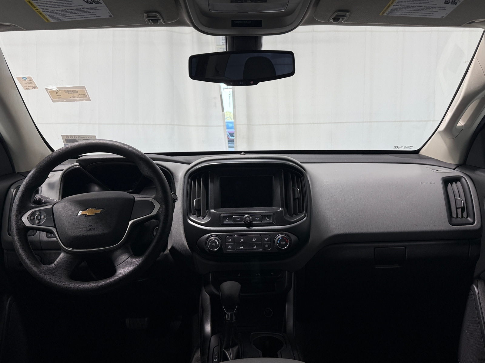 Thumbnail: 2022 Chevrolet Colorado - 3
