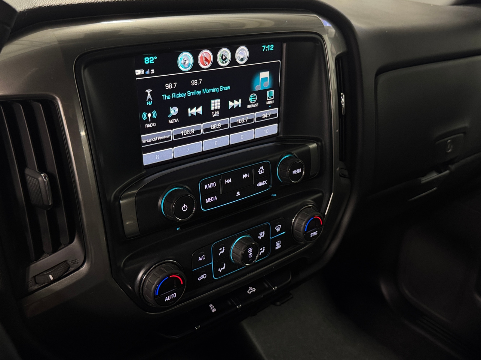 Thumbnail: 2018 Chevrolet Silverado 1500 - 4