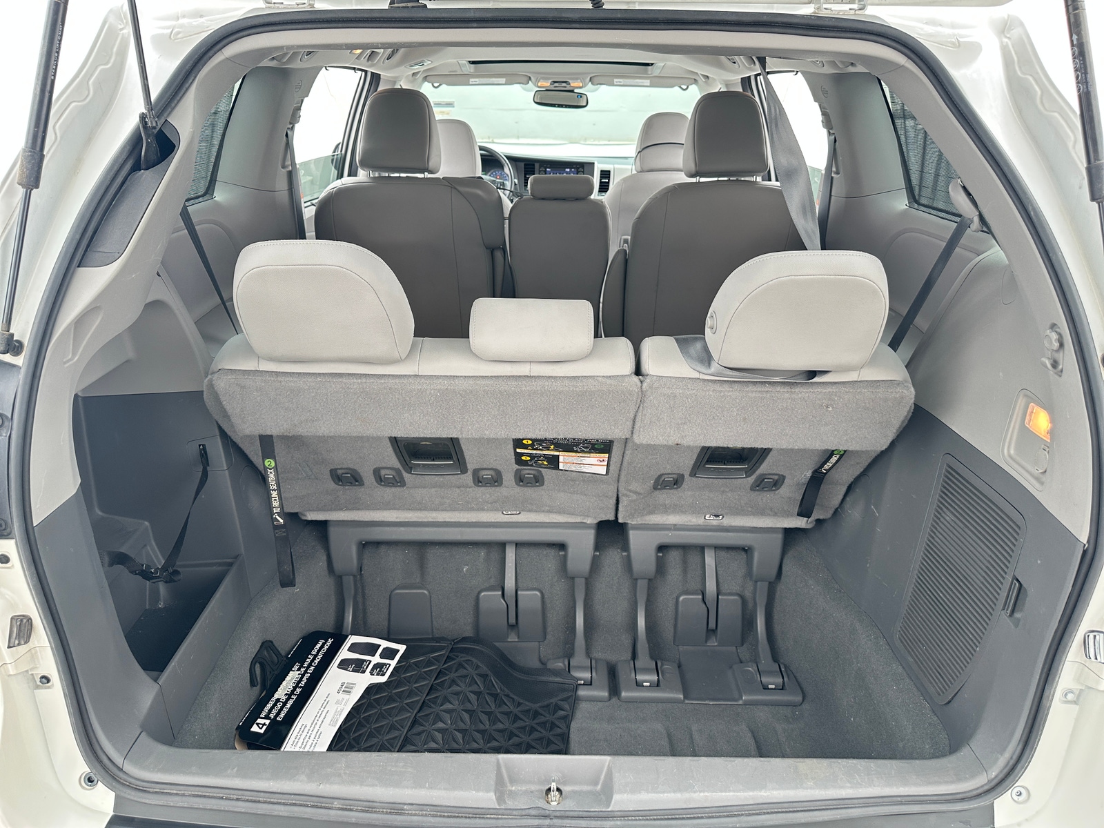 Thumbnail: 2020 Toyota Sienna - 6