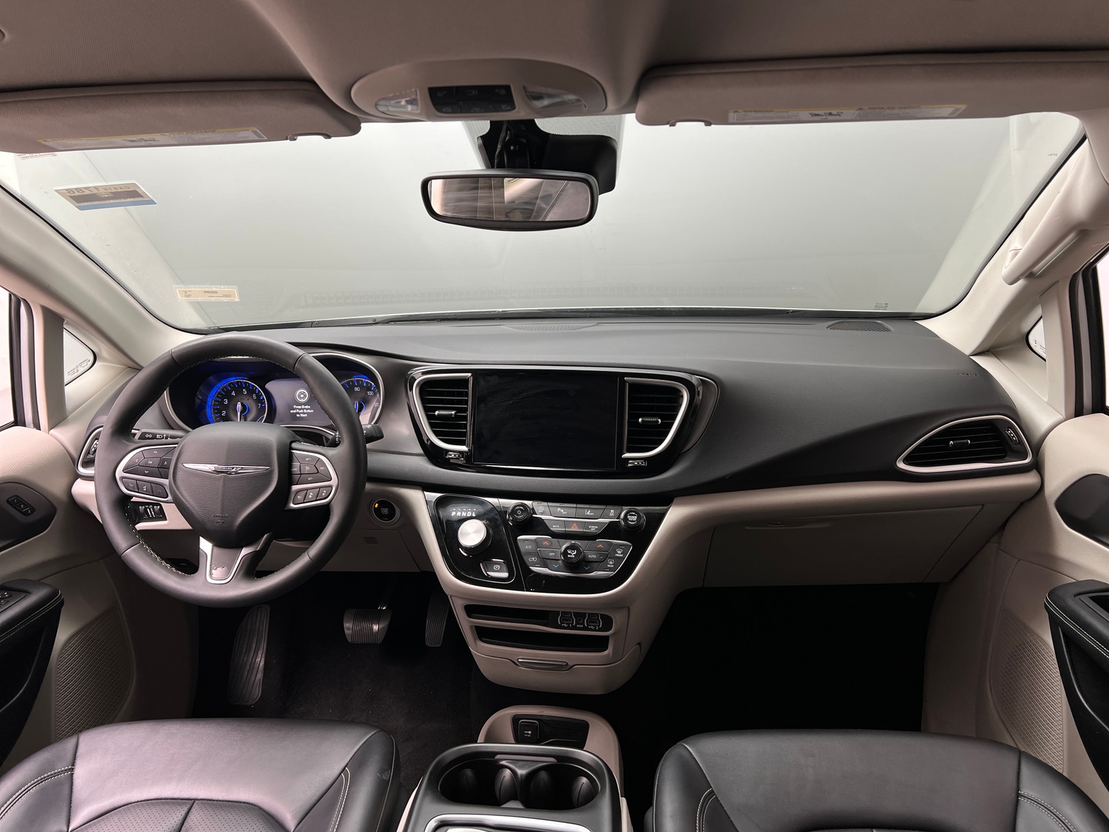 Thumbnail: 2024 Chrysler Pacifica - 2