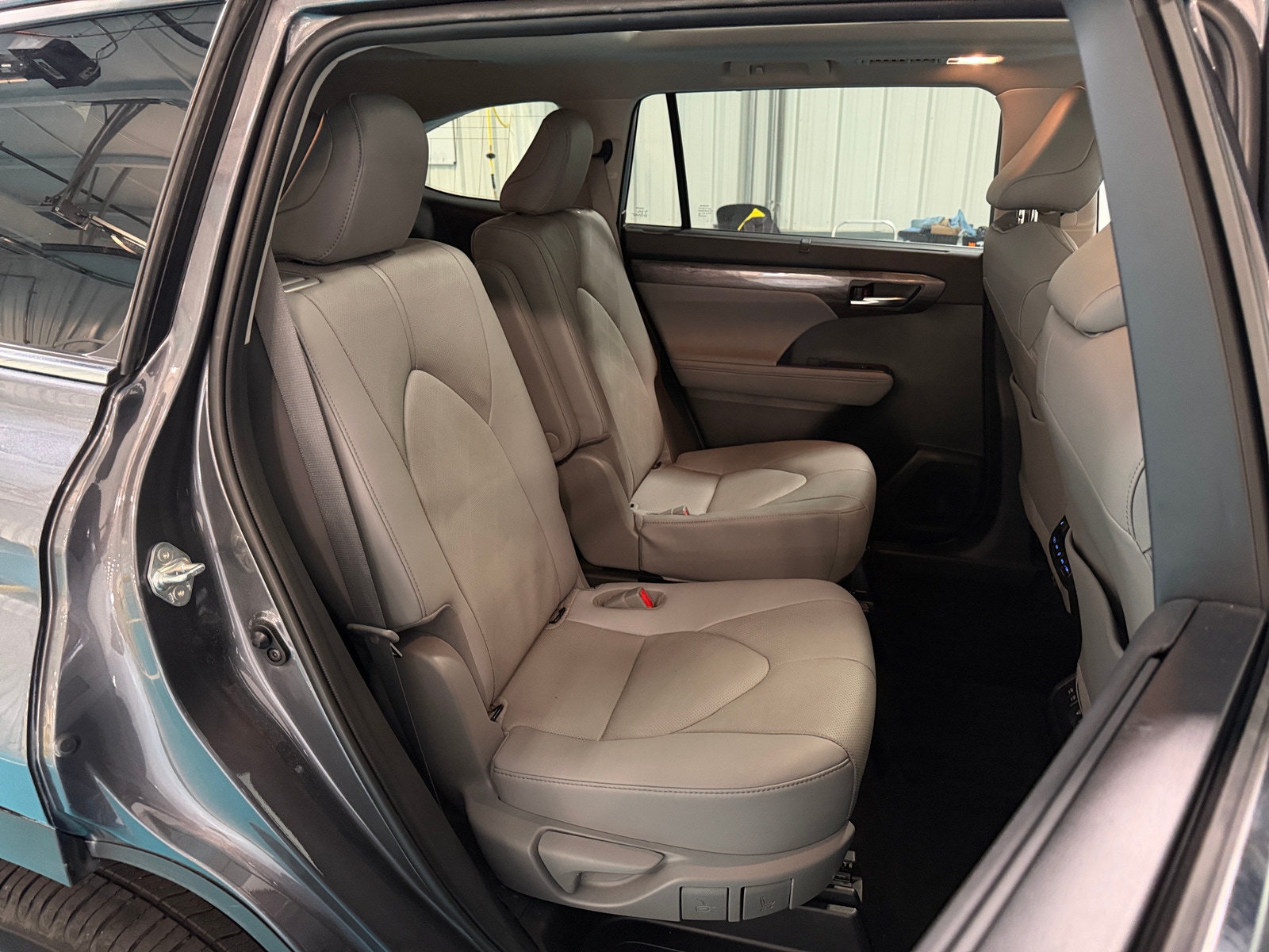 Thumbnail: 2020 Toyota Highlander - 5