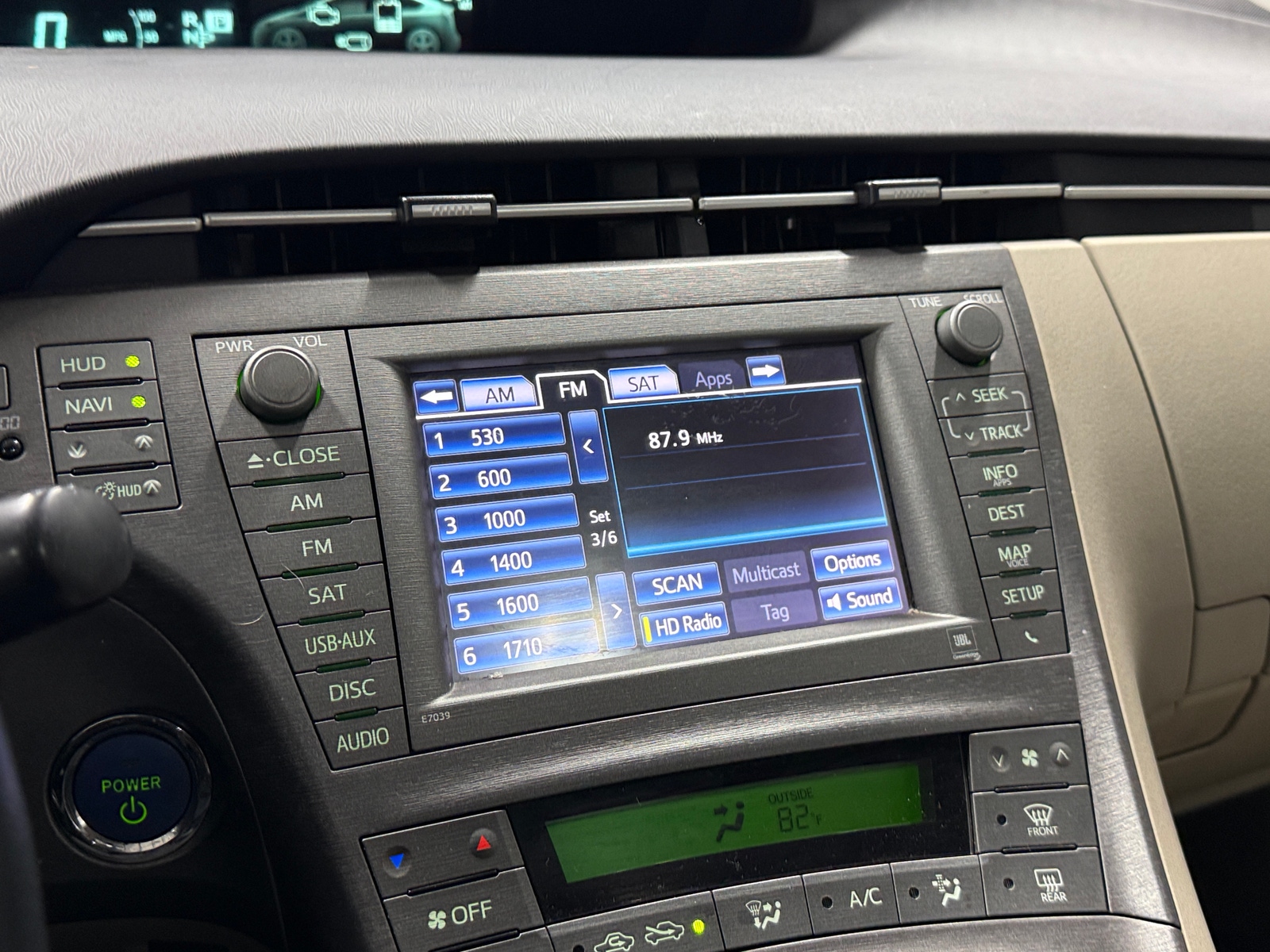 Thumbnail: 2013 Toyota Prius - 3