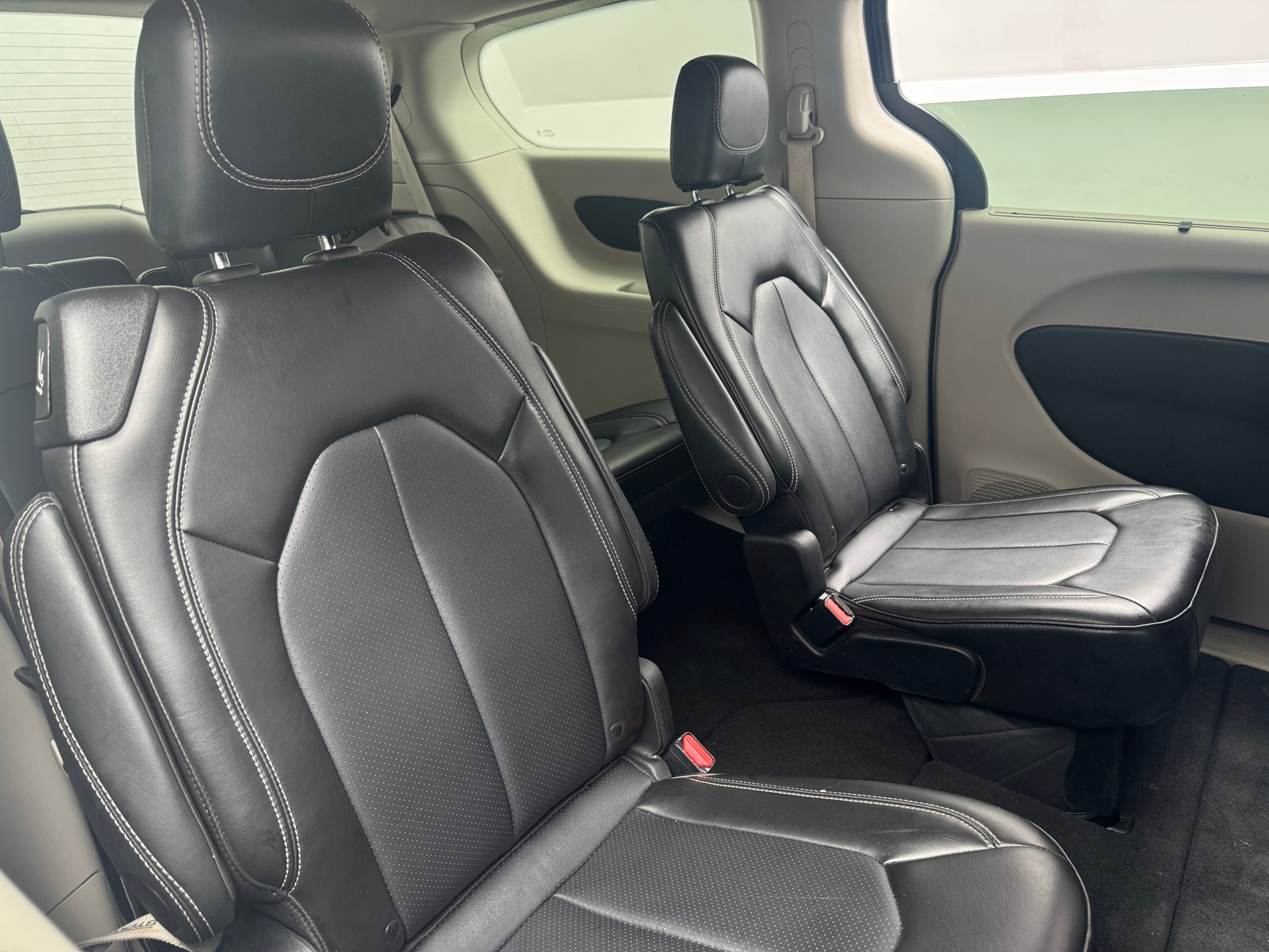 Thumbnail: 2024 Chrysler Pacifica - 5