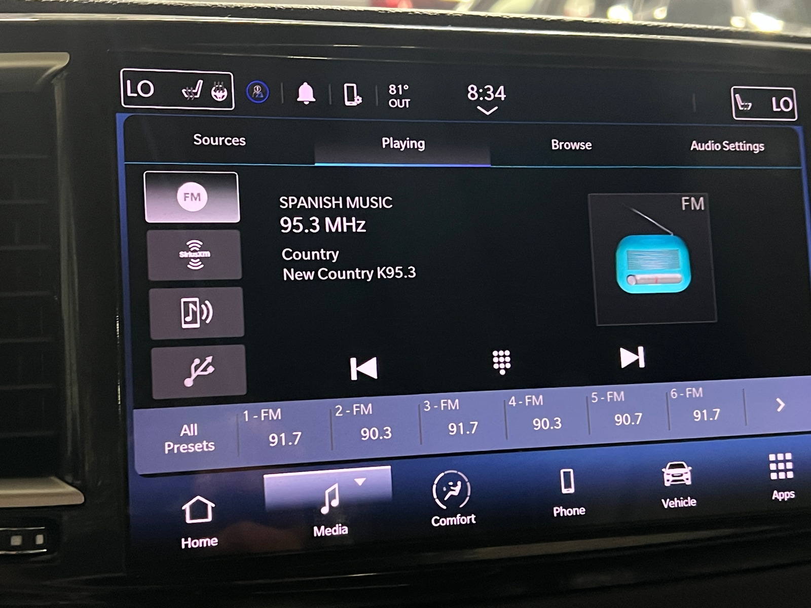 Thumbnail: 2024 Chrysler Pacifica - 3