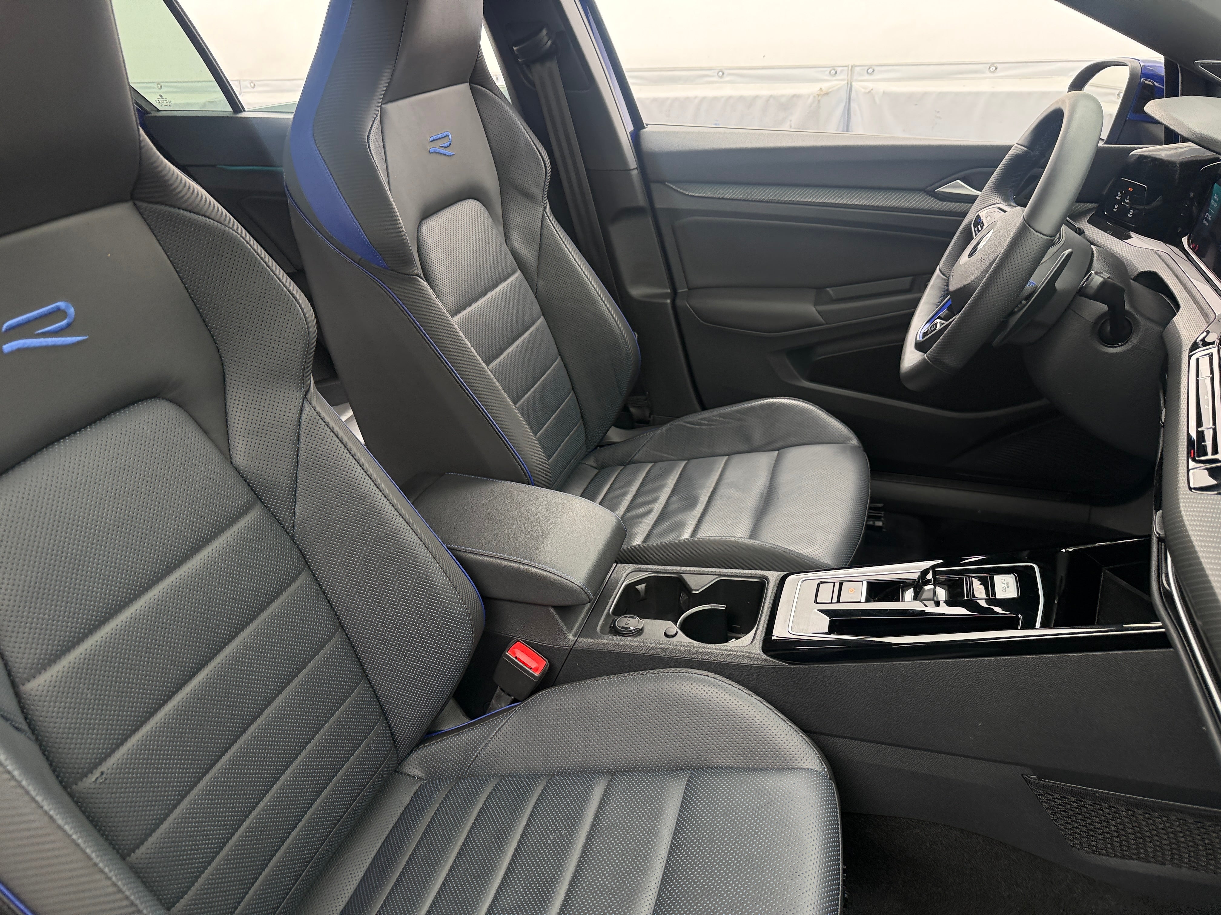 2023 Volkswagen Golf R