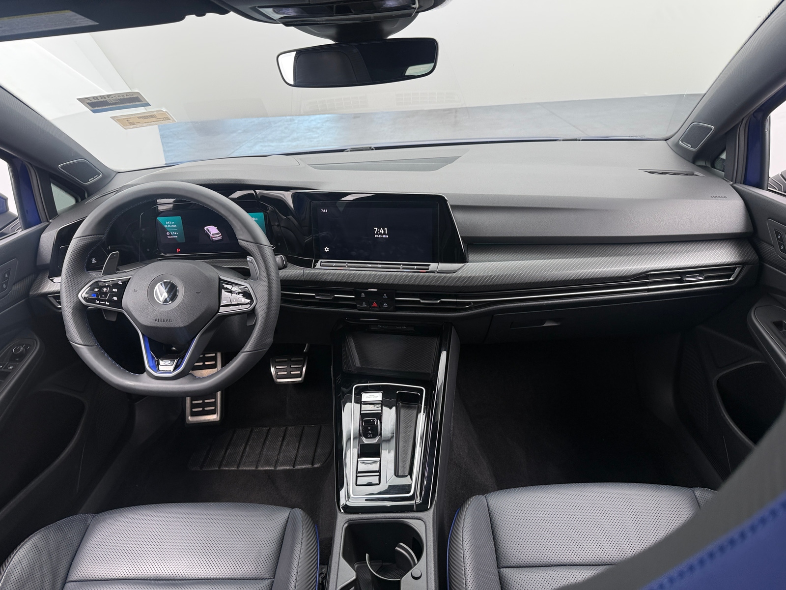 Thumbnail: 2023 Volkswagen Golf - 2