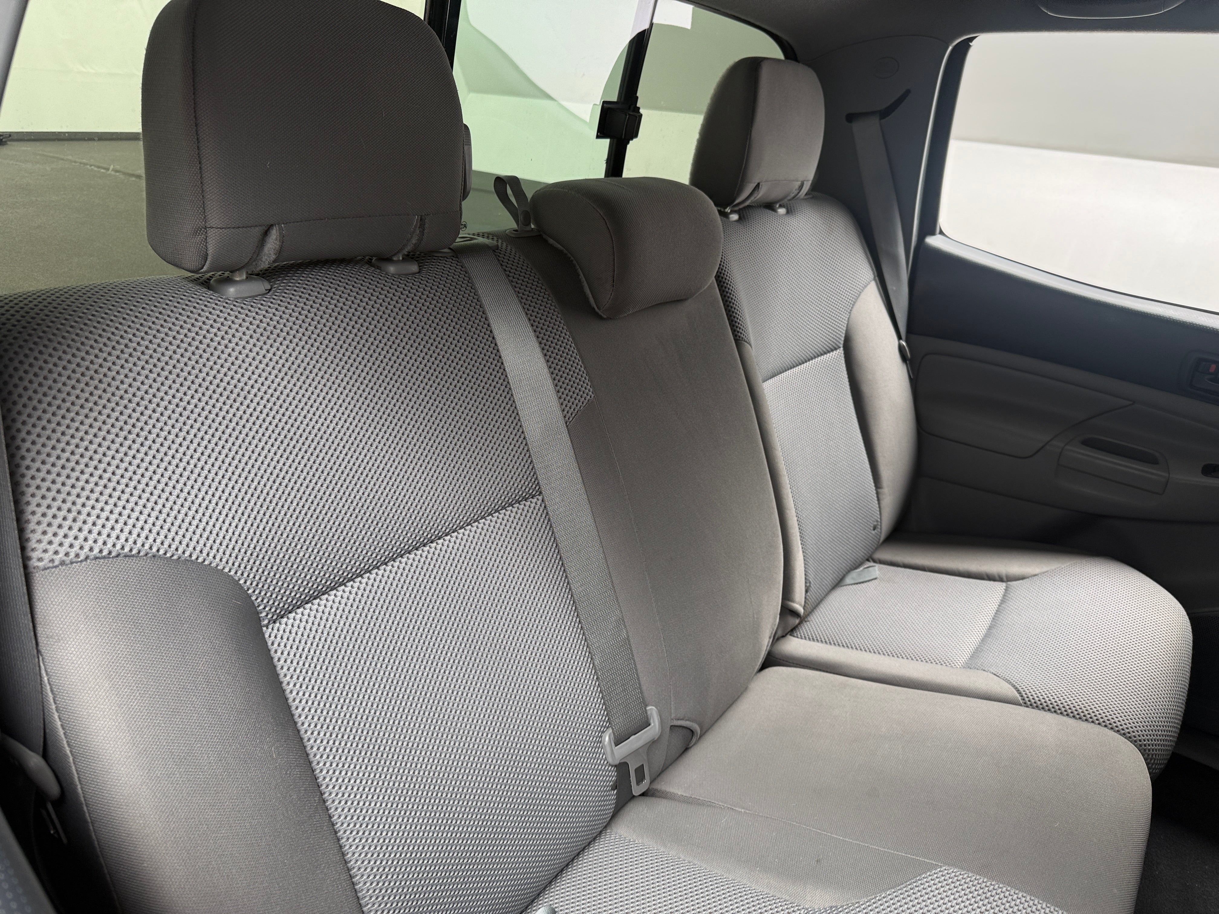 Used 2015 Toyota Tacoma Base with VIN 5TFLU4EN1FX139437 for sale in Little Rock