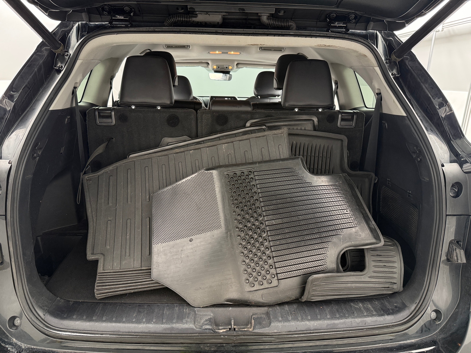 Thumbnail: 2020 Toyota Highlander - 7