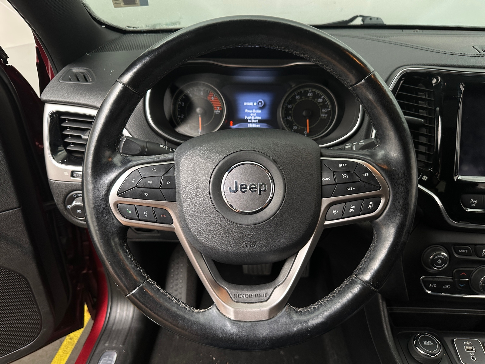 Thumbnail: 2021 Jeep Cherokee - 4
