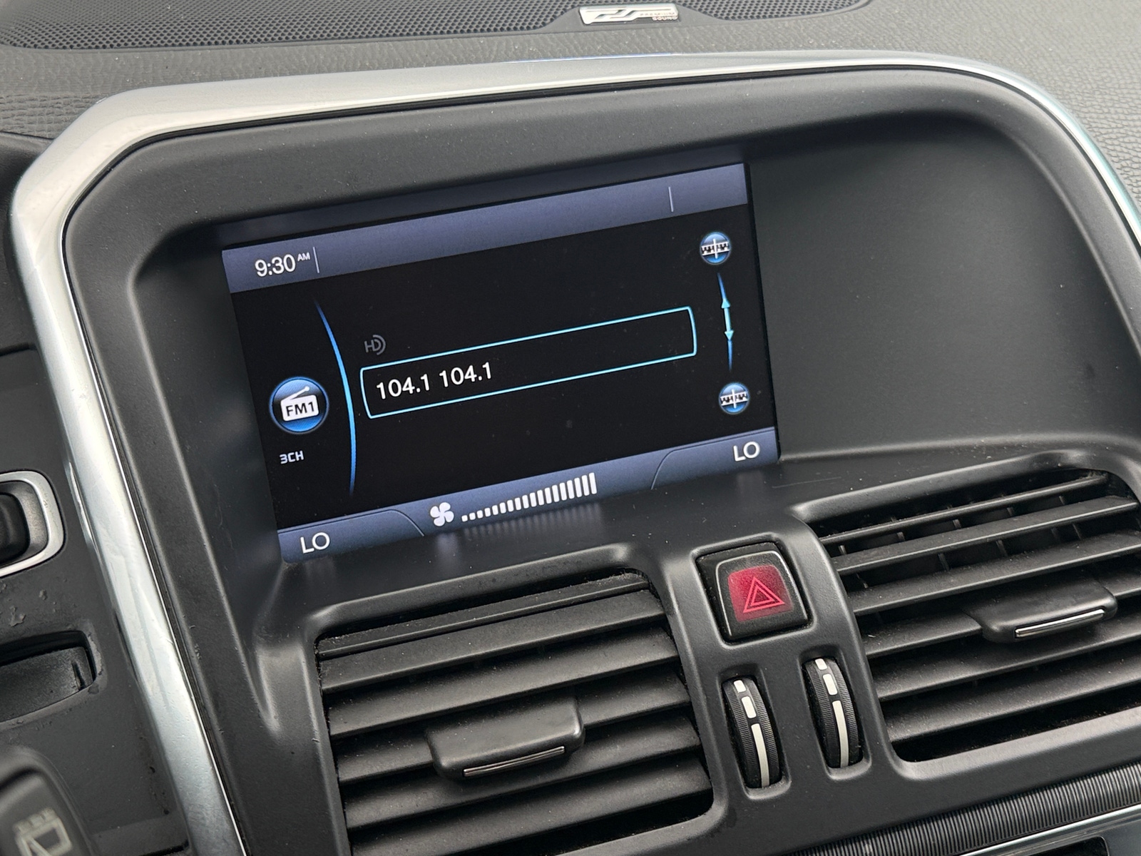 Thumbnail: 2013 Volvo XC60 - 4