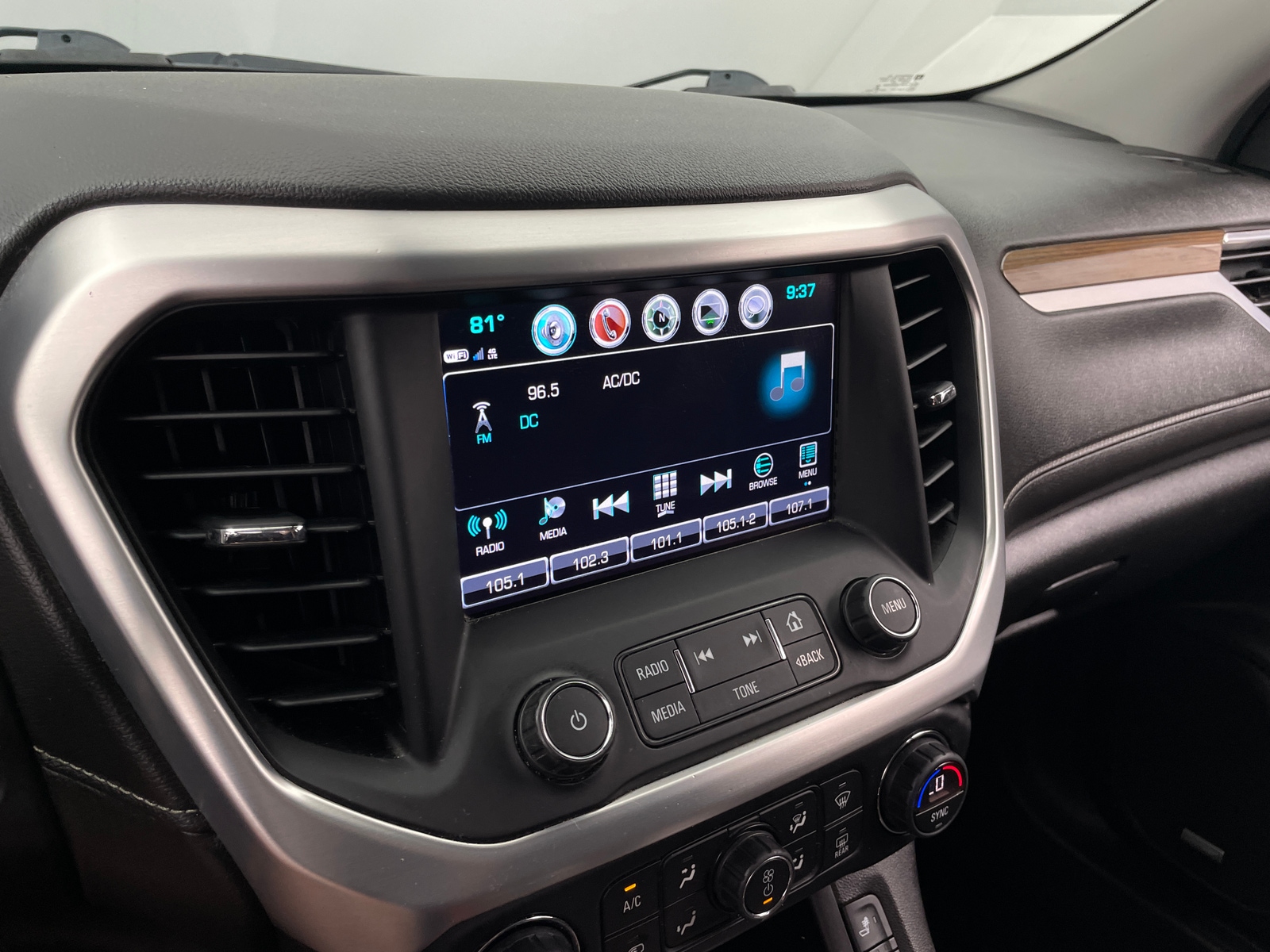 Thumbnail: 2018 GMC Acadia - 4