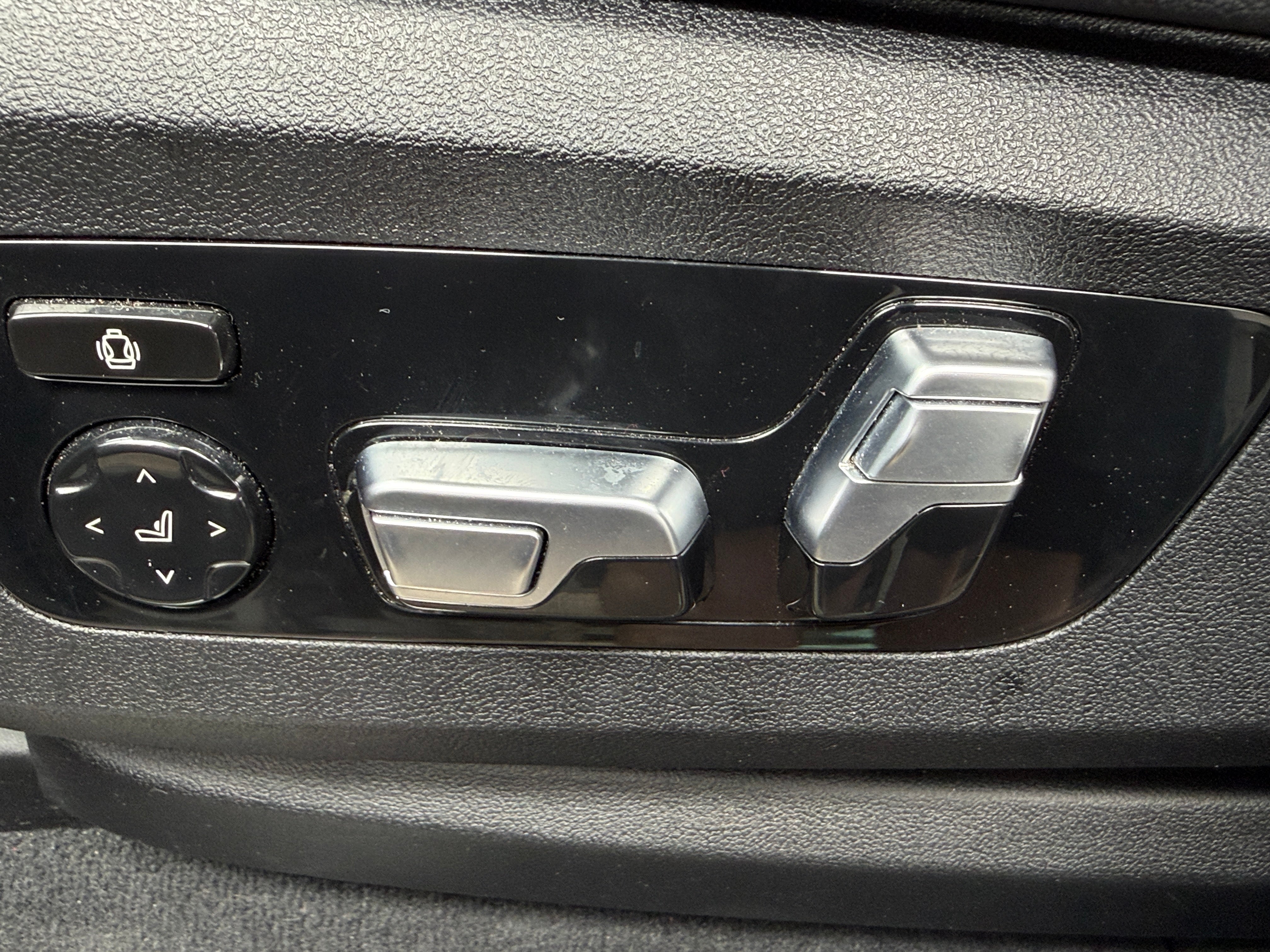 2021 BMW X5 45e - Photo 24