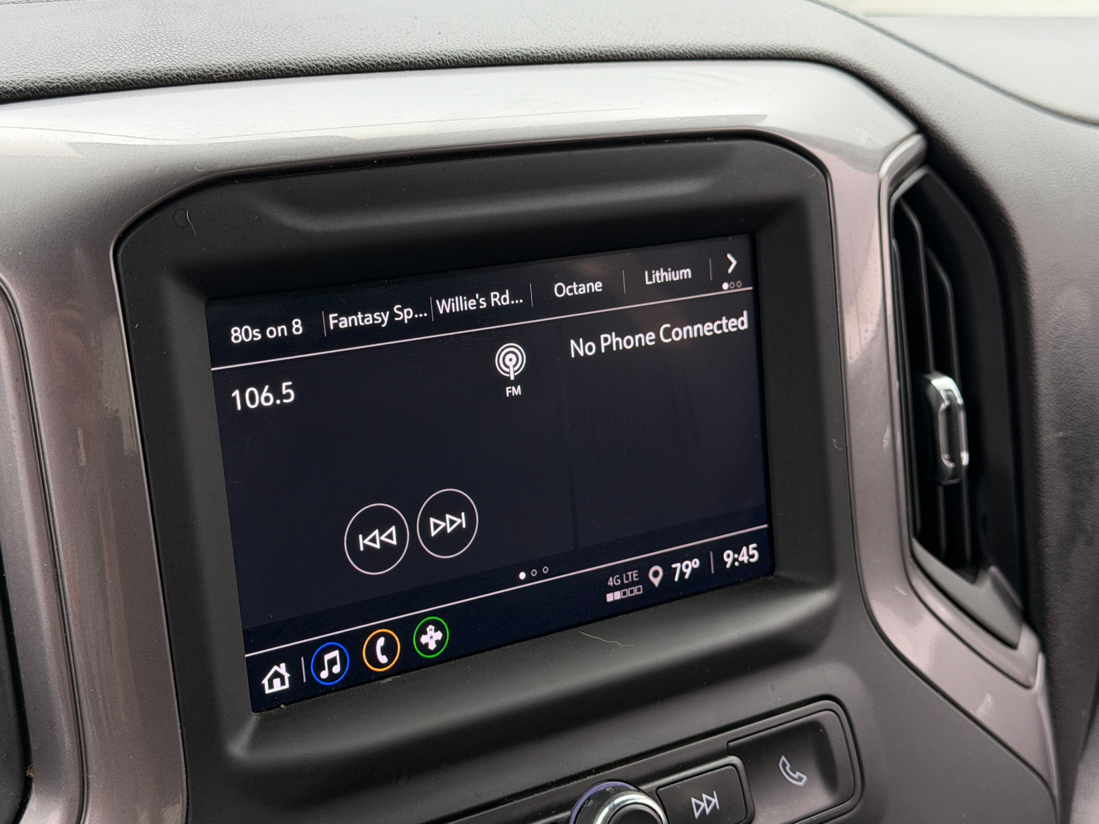 Thumbnail: 2023 Chevrolet Silverado 1500 - 4