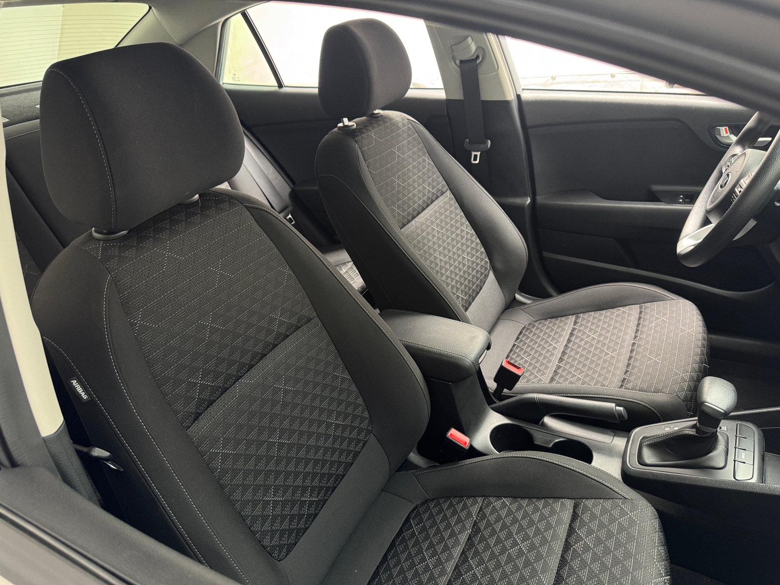 Thumbnail: 2021 Kia Rio - 2