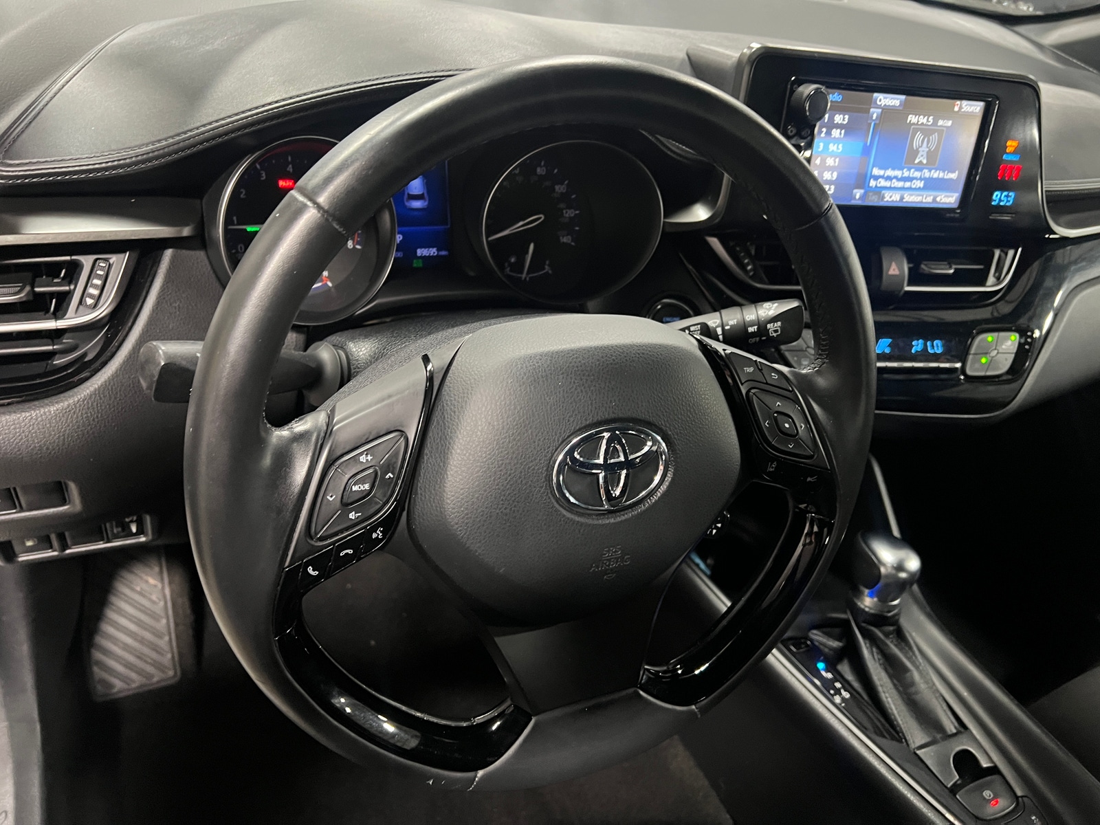 Thumbnail: 2018 Toyota C-HR - 5