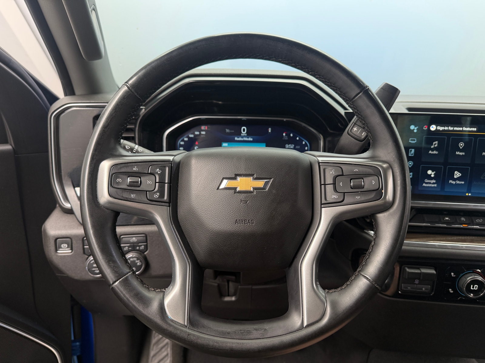 Thumbnail: 2025 Chevrolet Silverado 1500 - 5