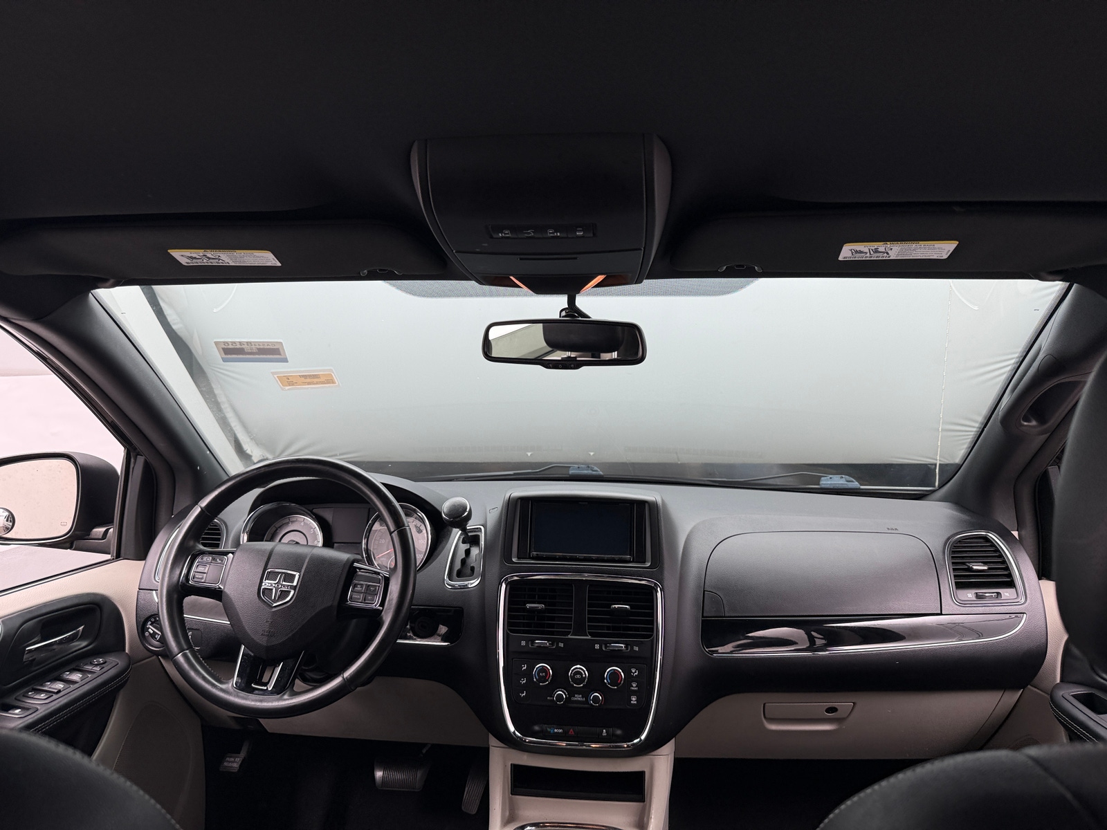 Thumbnail: 2018 Dodge Grand Caravan - 2