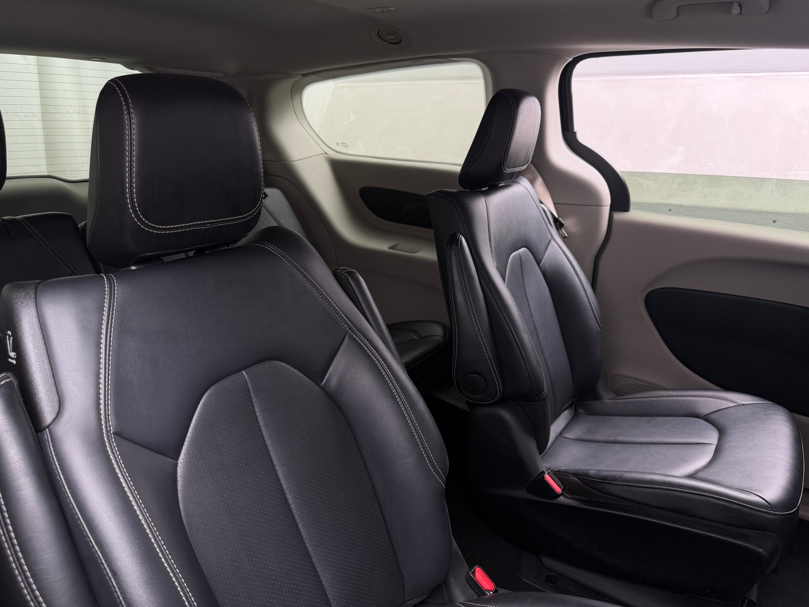 Thumbnail: 2024 Chrysler Pacifica - 5