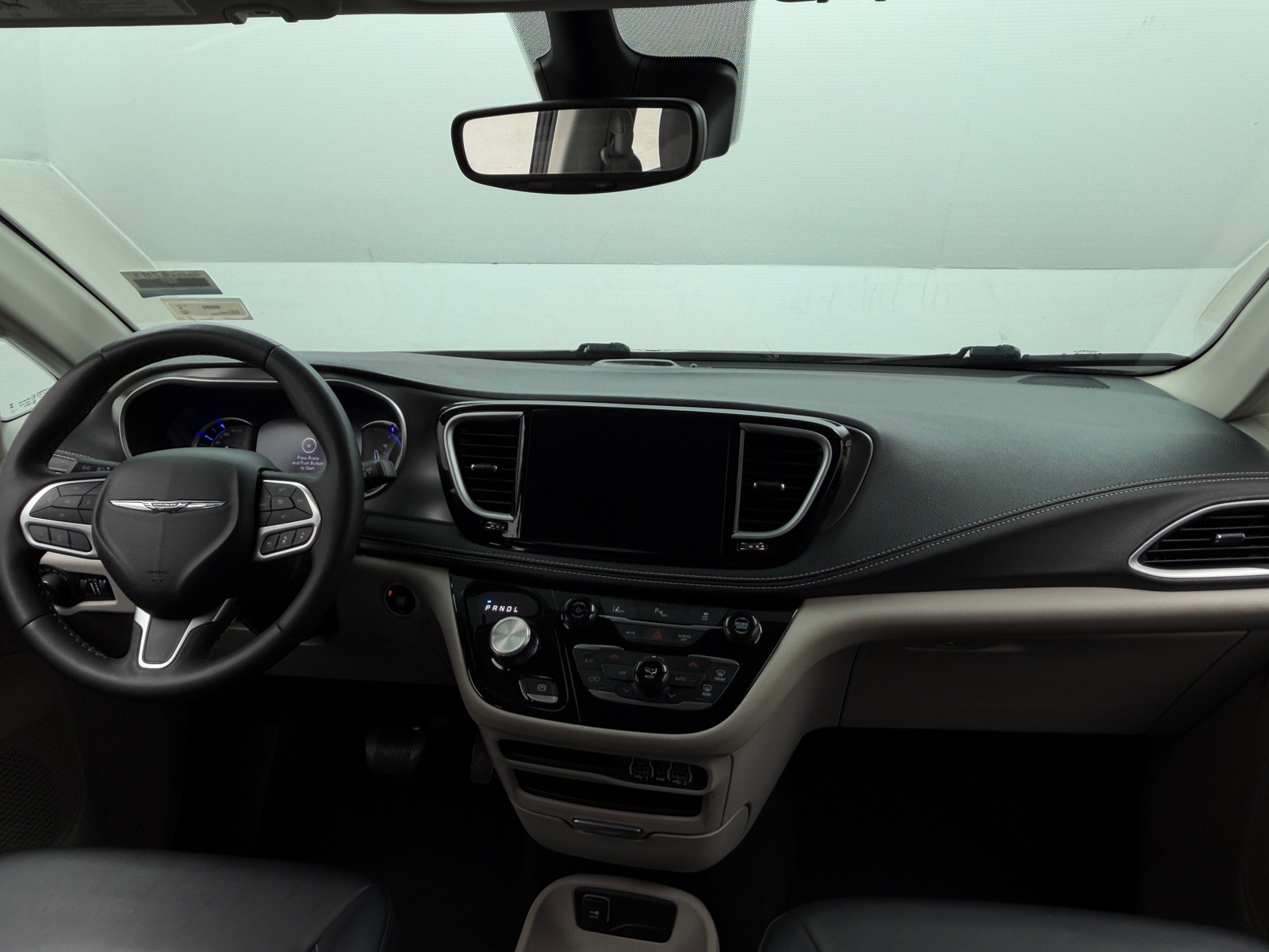 Thumbnail: 2024 Chrysler Pacifica - 2