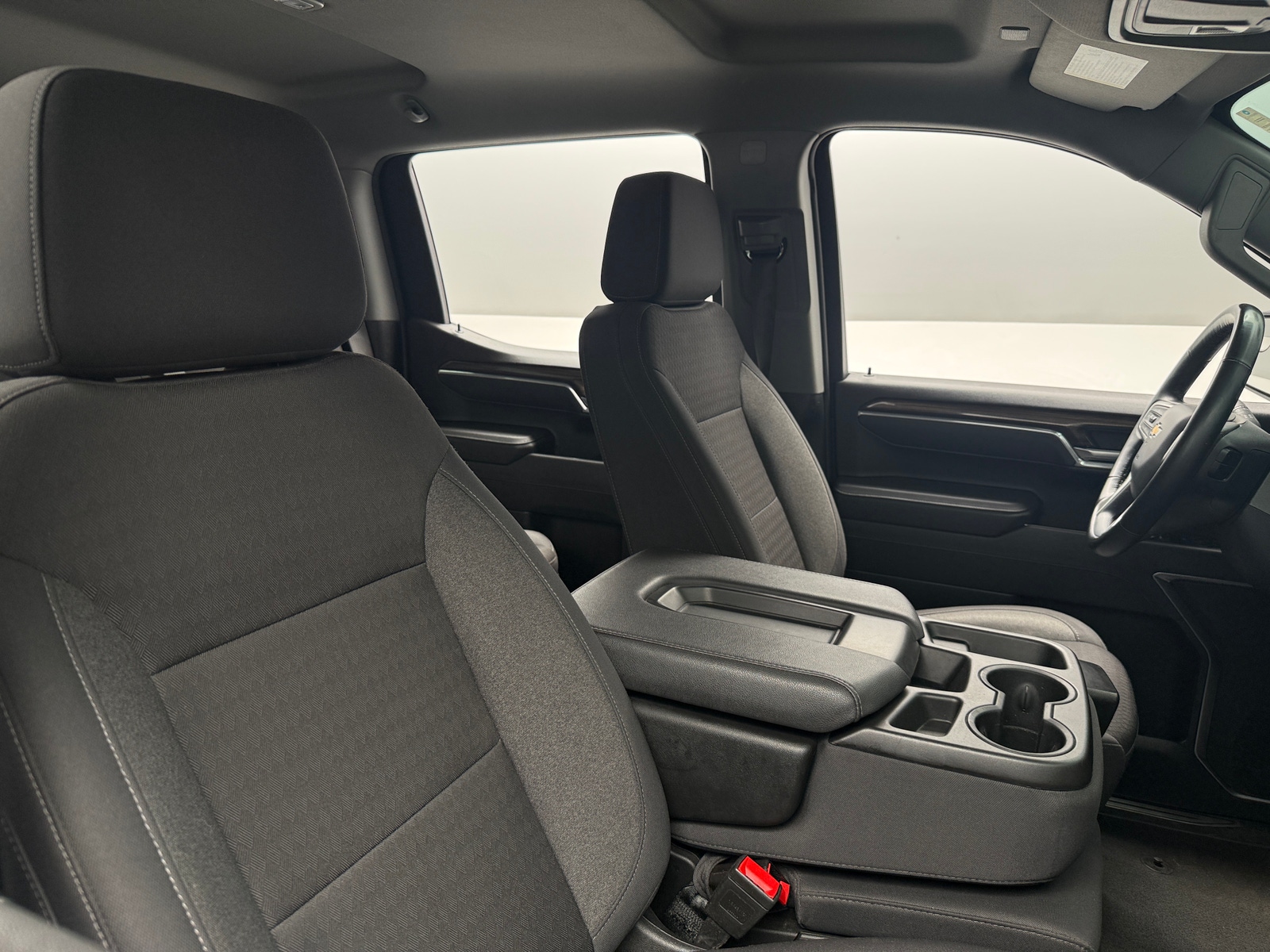 Thumbnail: 2025 Chevrolet Silverado 1500 - 2