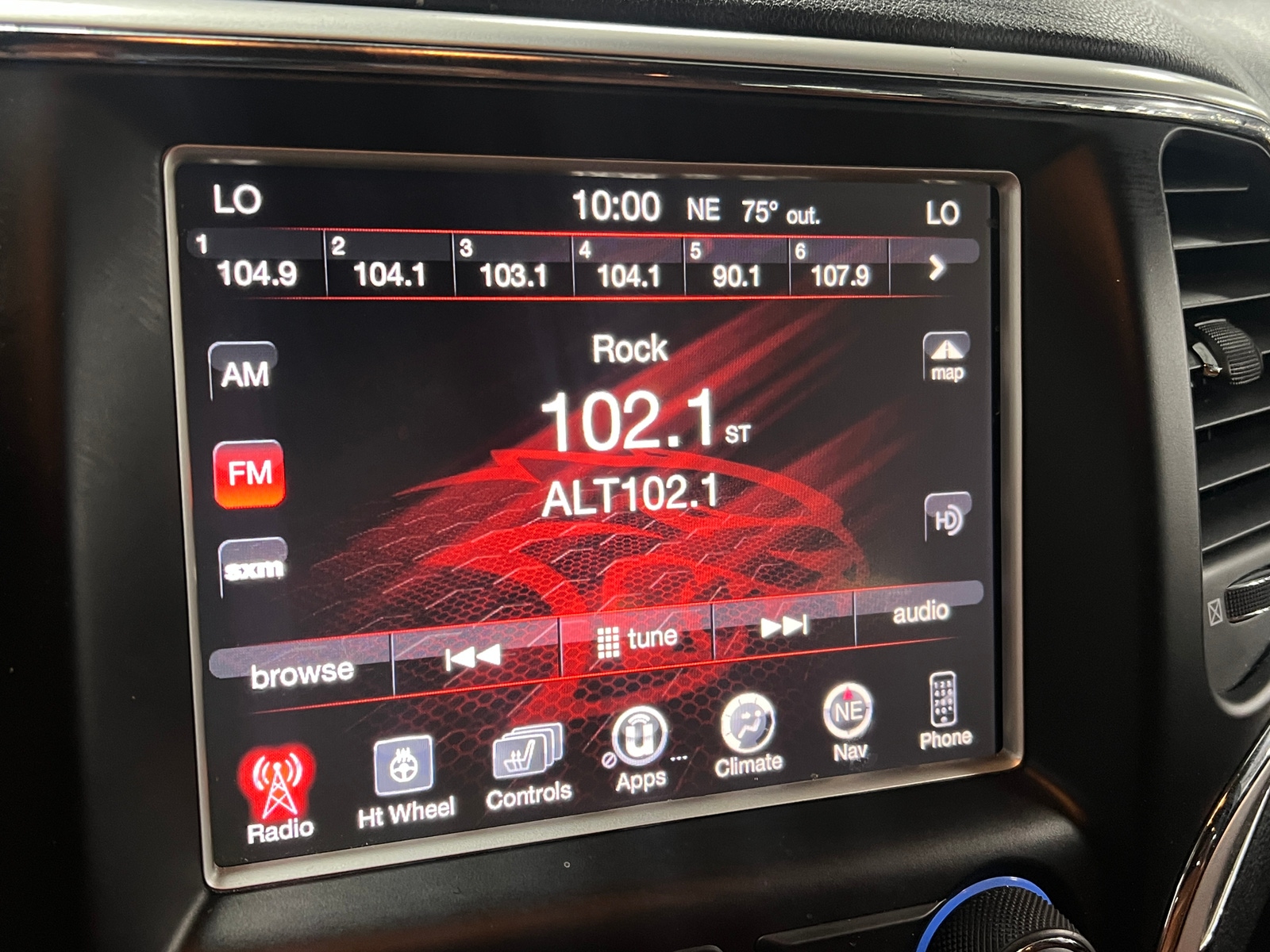Thumbnail: 2015 Jeep Grand Cherokee - 3