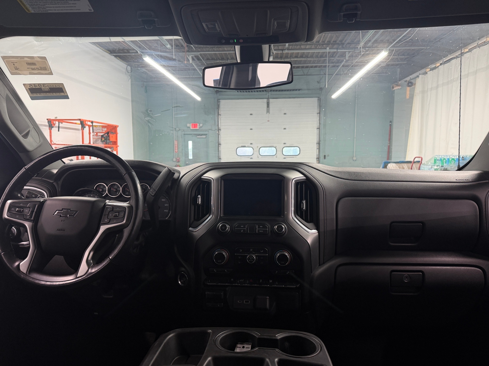 Thumbnail: 2020 Chevrolet Silverado 1500 - 3