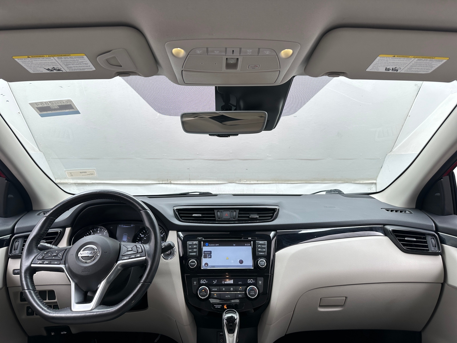 Thumbnail: 2017 Nissan Rogue Sport - 2