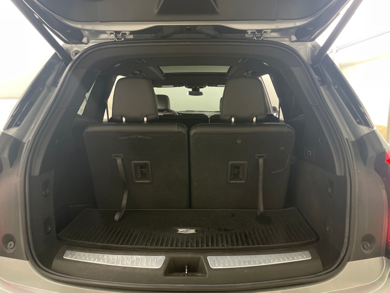 Thumbnail: 2024 Cadillac XT6 - 6