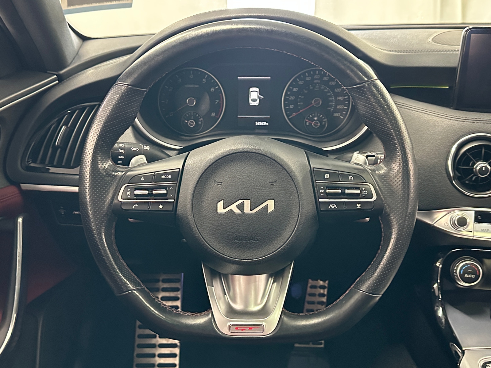 Thumbnail: 2022 Kia Stinger - 4